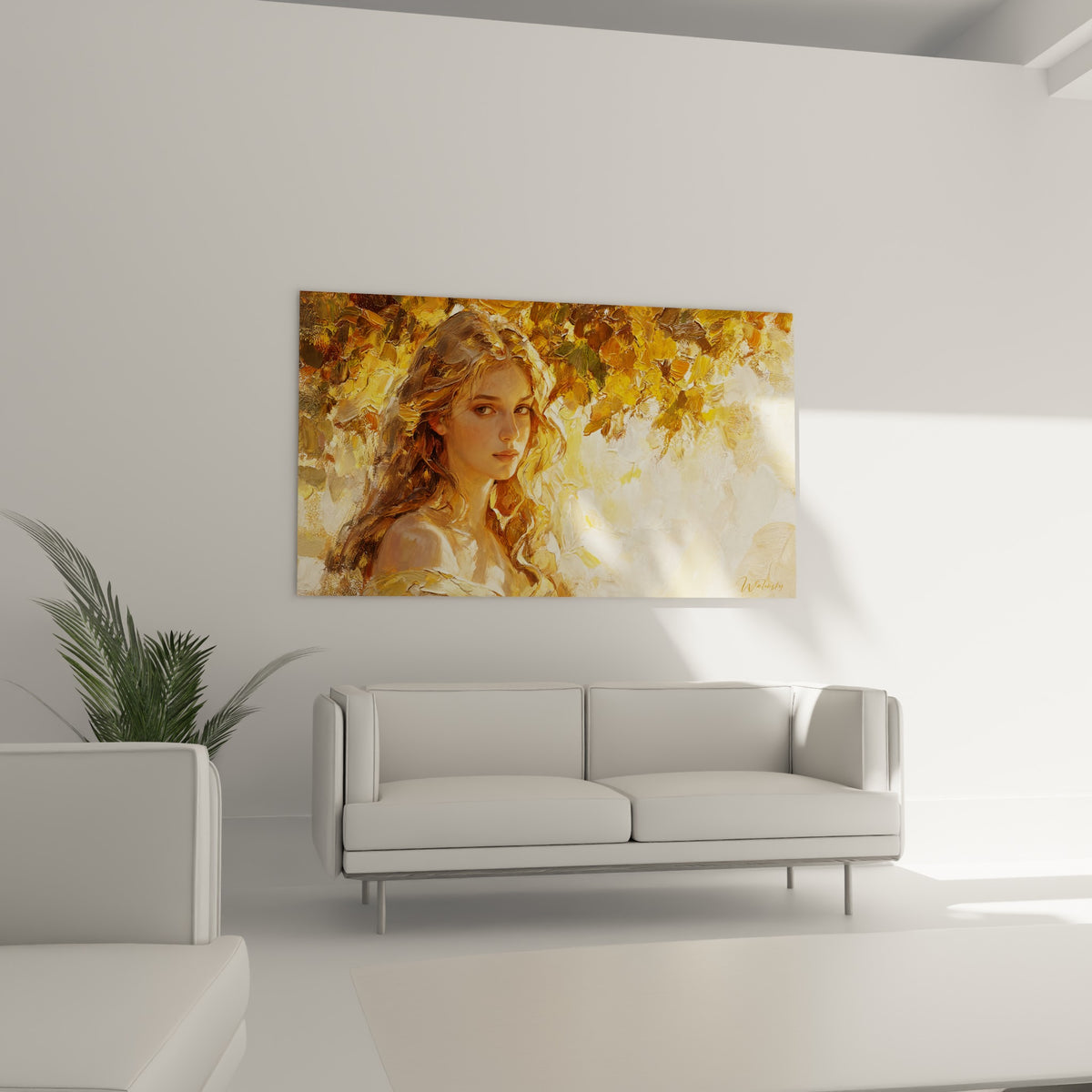 Visage féminin baigné de lumière ocre et cuivrée, mèches ondulées, suspendu au-dessus d'un canapé dans un salon lumineux.