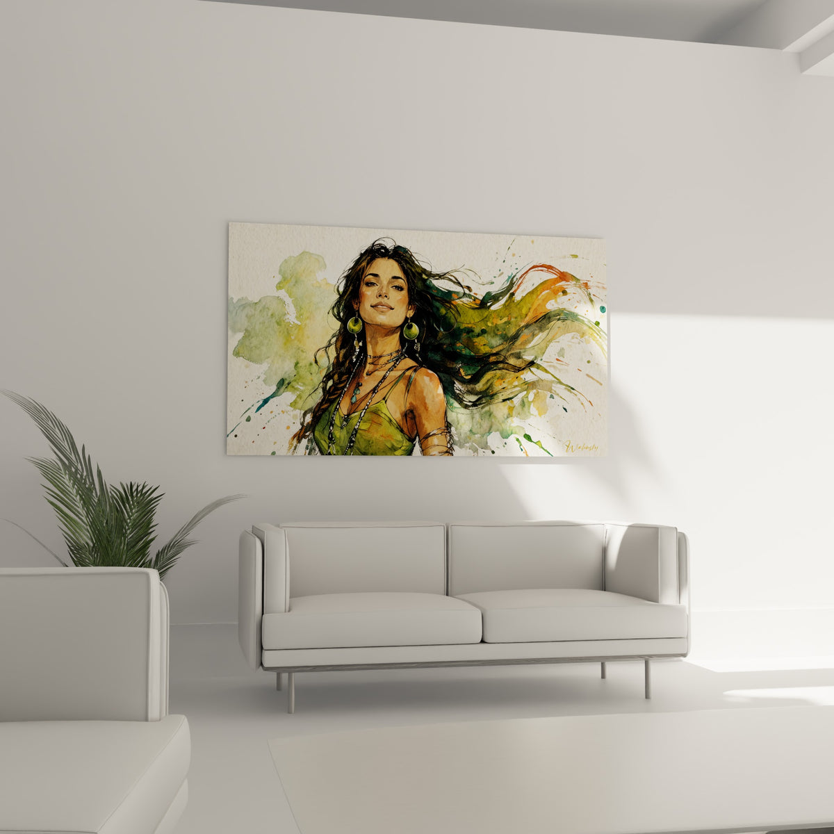 Visage souriant et chevelure éclatée en vert olive et orangé, au-dessus d'un canapé dans un salon lumineux