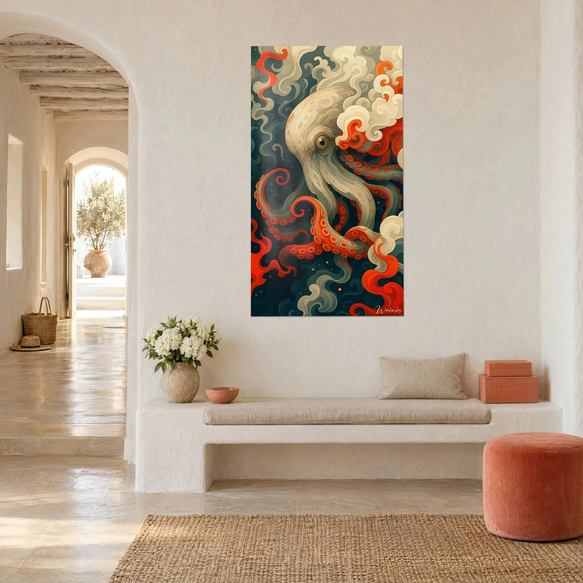 Quadro cefalopode gigante dallo sguardo cerchiato, ventose rosso corallo e nuvole arrotolate verde-grigio, visto di tre quarti in un soggiorno mediterraneo