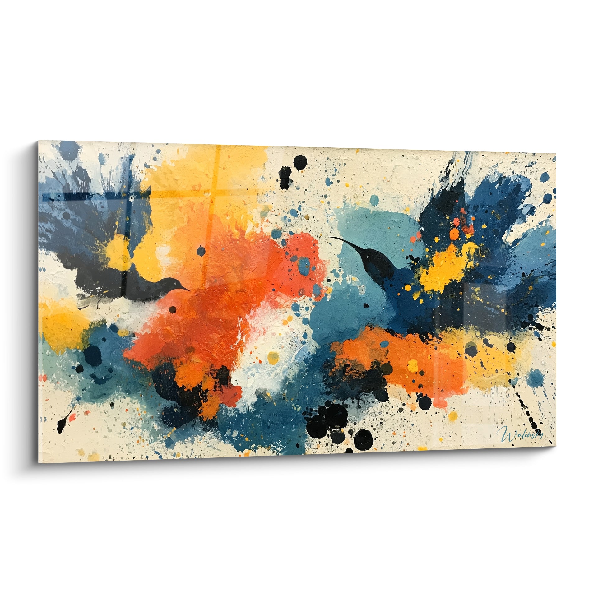 Colibris noirs suspendus dans éclaboussures bleu marine et orange, toile texturée en plein cadre
