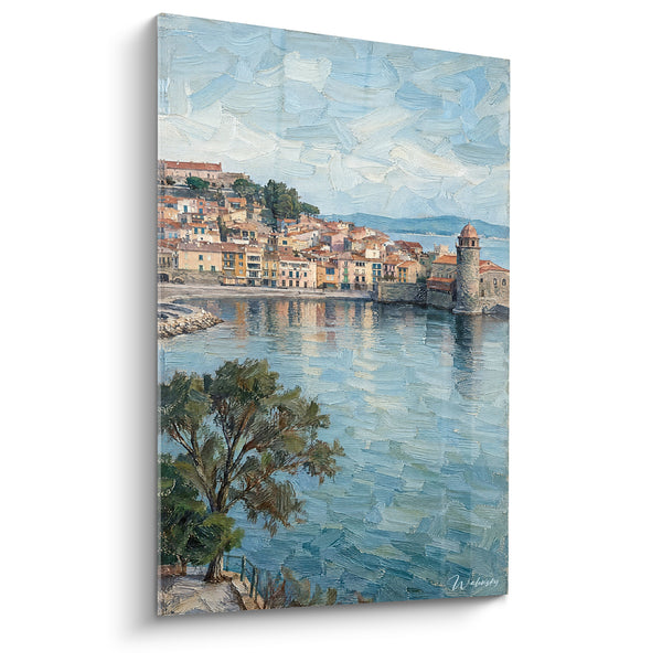 Tableau Village côtier bleu et ocre au clocher - Matin sur la baie - Edition Collioure Occitanie France