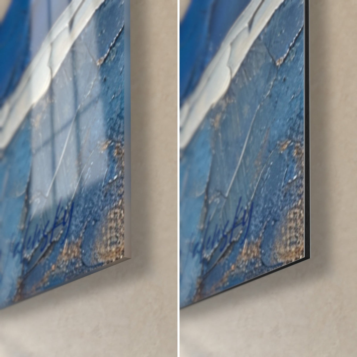 Tableau pigeon blanc en relief, coin bas droit : verre acrylique brillant à reflets bleus, Dibond mat noir, tranche de 3 mm