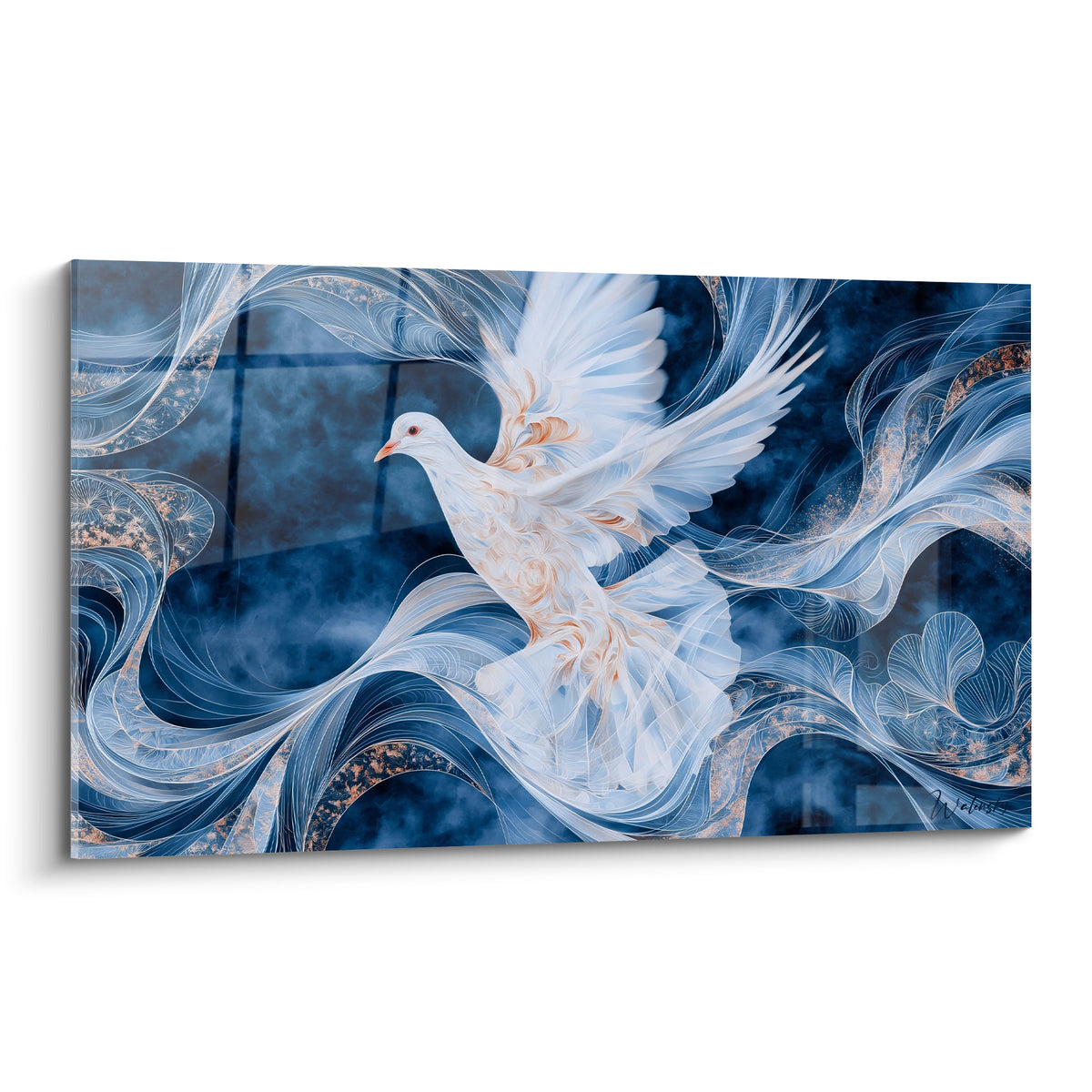 Colombe blanche aux ailes déployées, plumage orné de touches dorées sur fond bleu marine.