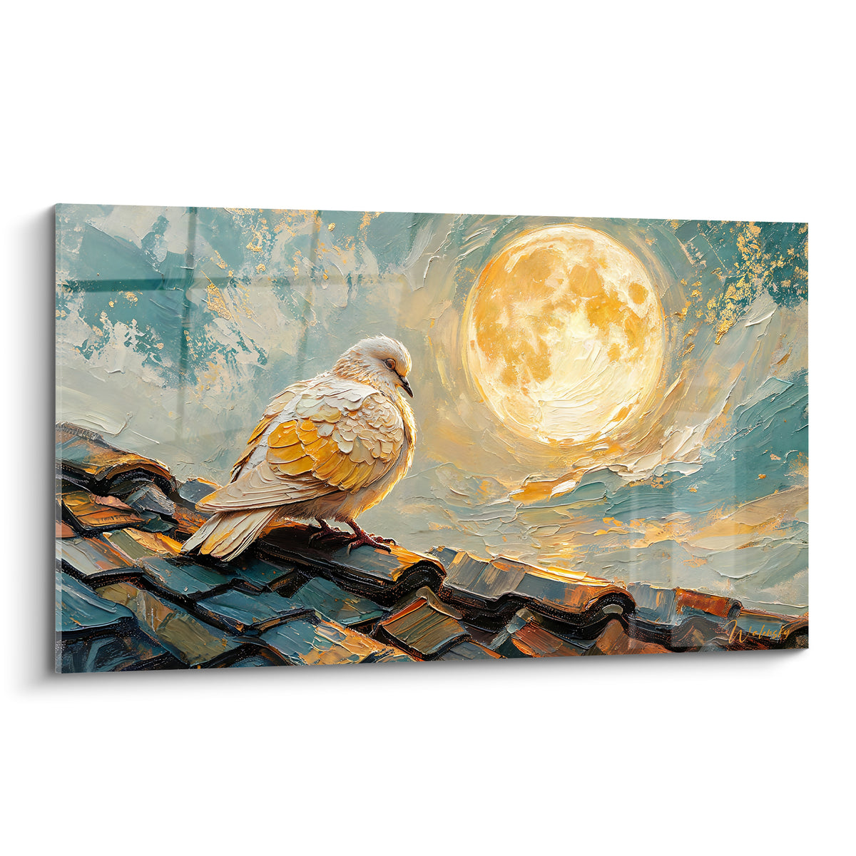 Colombe blanche et dorée posée sur des tuiles anthracite face à une lune ocre éclatante
