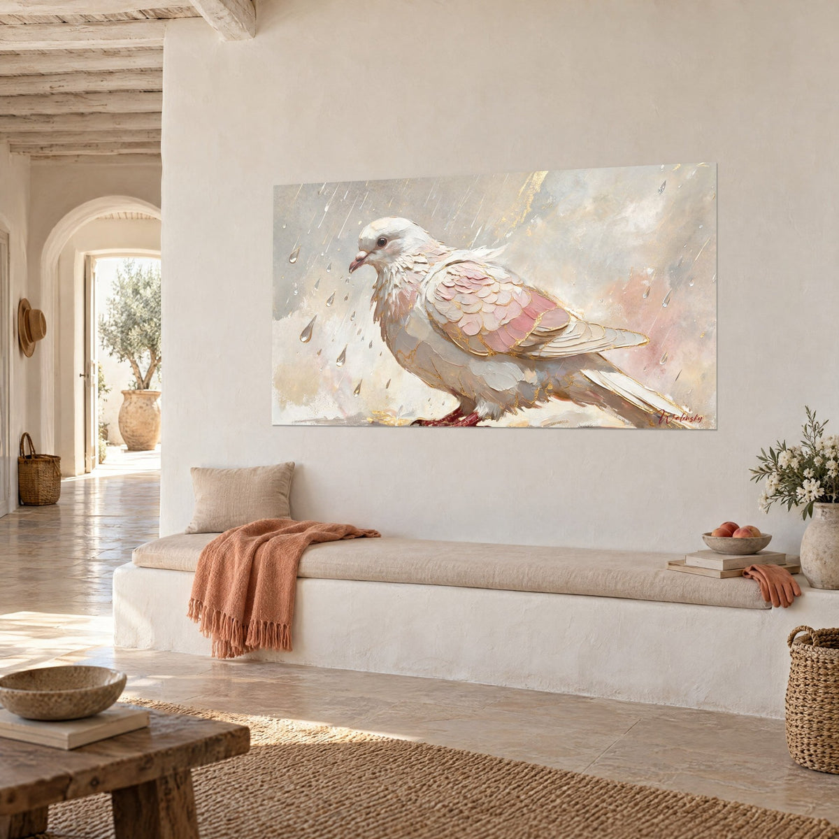 Tableau oiseau blanc aux écailles de plumes rose poudré et dorées, gouttes d'eau claires, mur chaulé d'une maison méditerranéenne