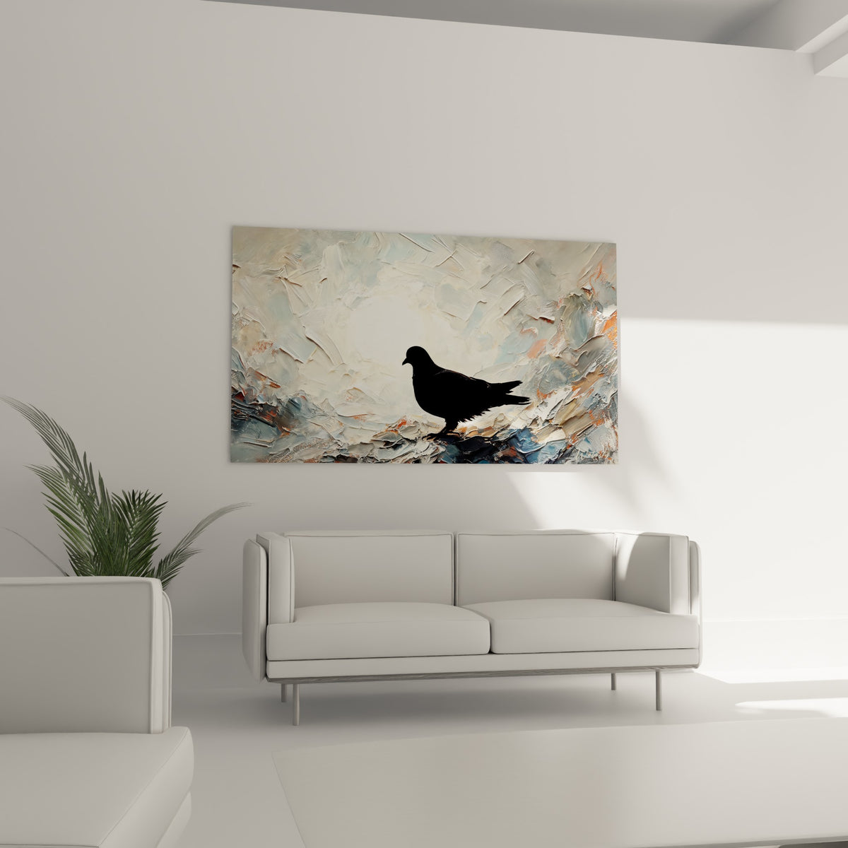 Silhouette sombre de colombe devant fond ivoire texturé, placée au-dessus d'un canapé dans un salon lumineux