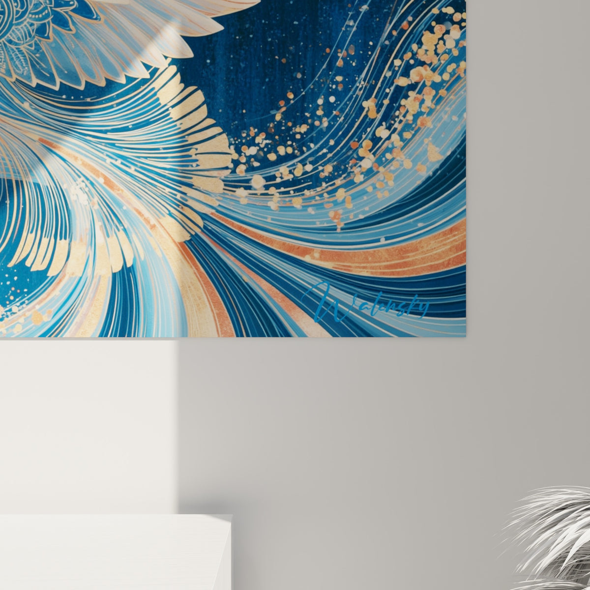 Détail des empâtements dorés et des courbes bleu marine composant les ailes de la colombe peinte