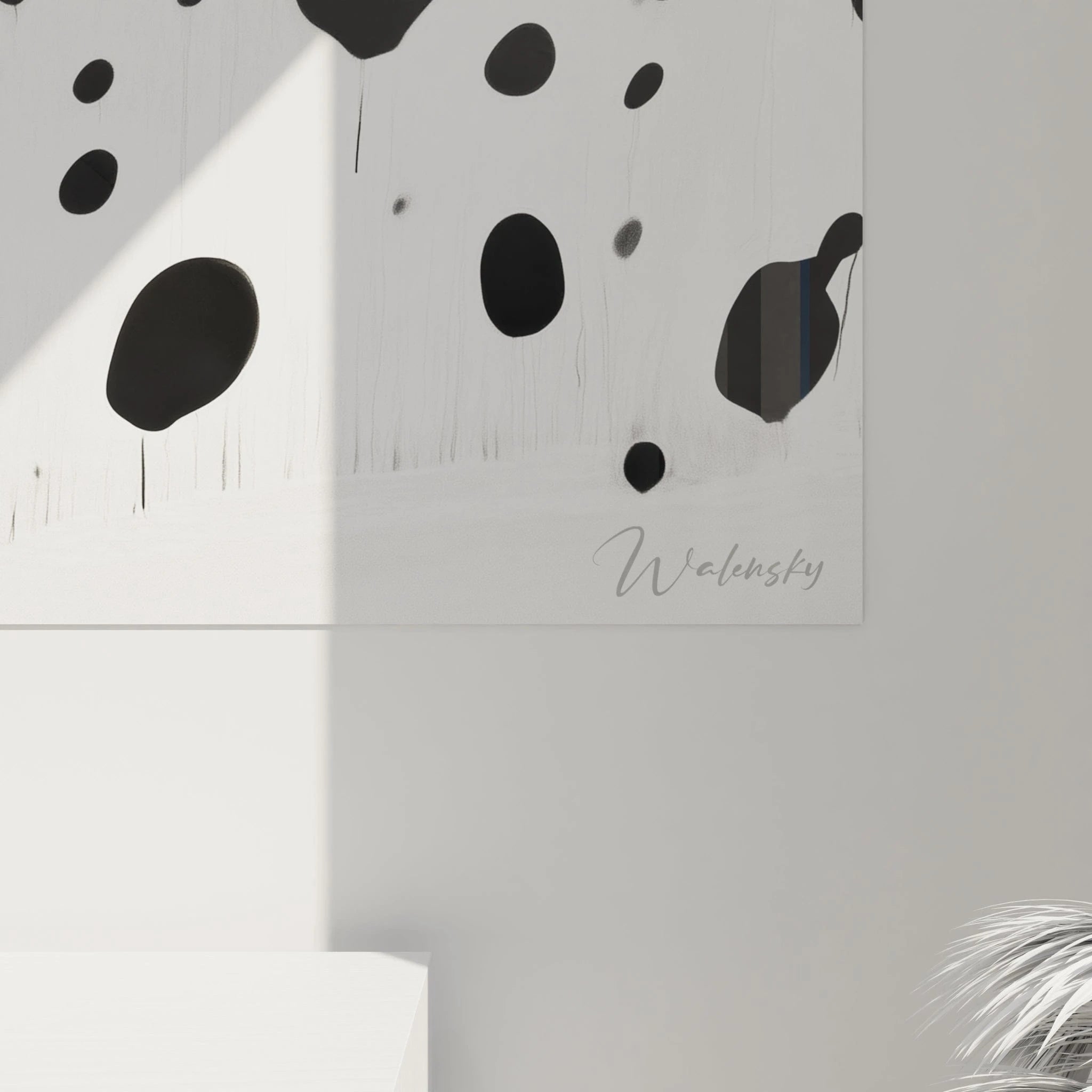 Tableau tacheté noir et blanc de Walensky avec des motifs modernes et élégants