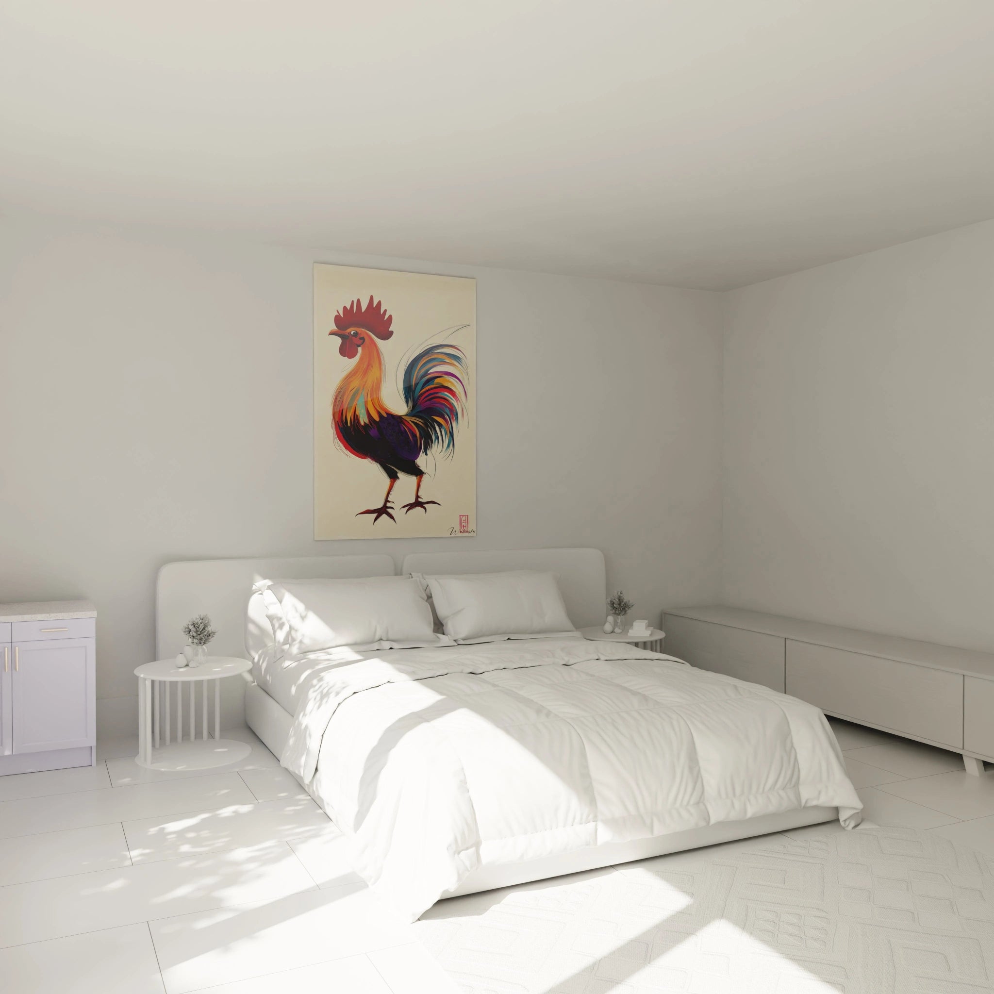 Un tableau coq stylisé montrant un volatile à la posture majestueuse avec crête rouge éclatante. Les plumes de la queue mêlent bleu, violet et noir en traits dynamiques contrastant avec le corps orange aux textures finement travaillées.
