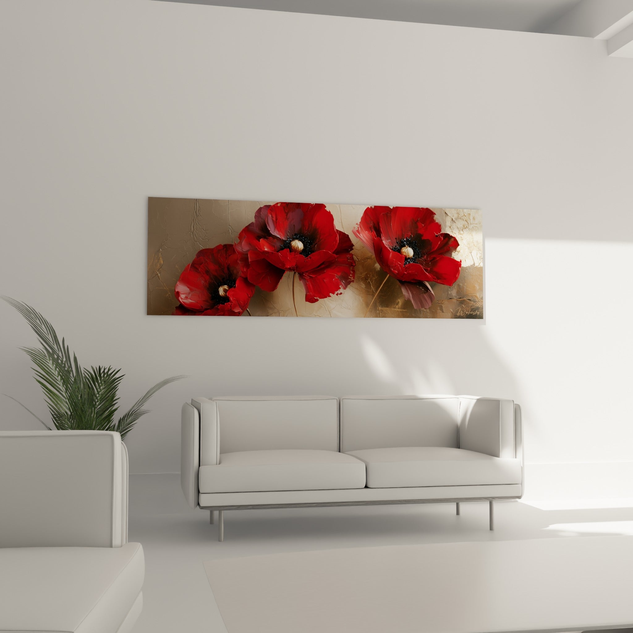 Trio de coquelicots rouge bordeaux au-dessus d'un canapé dans un salon lumineux
