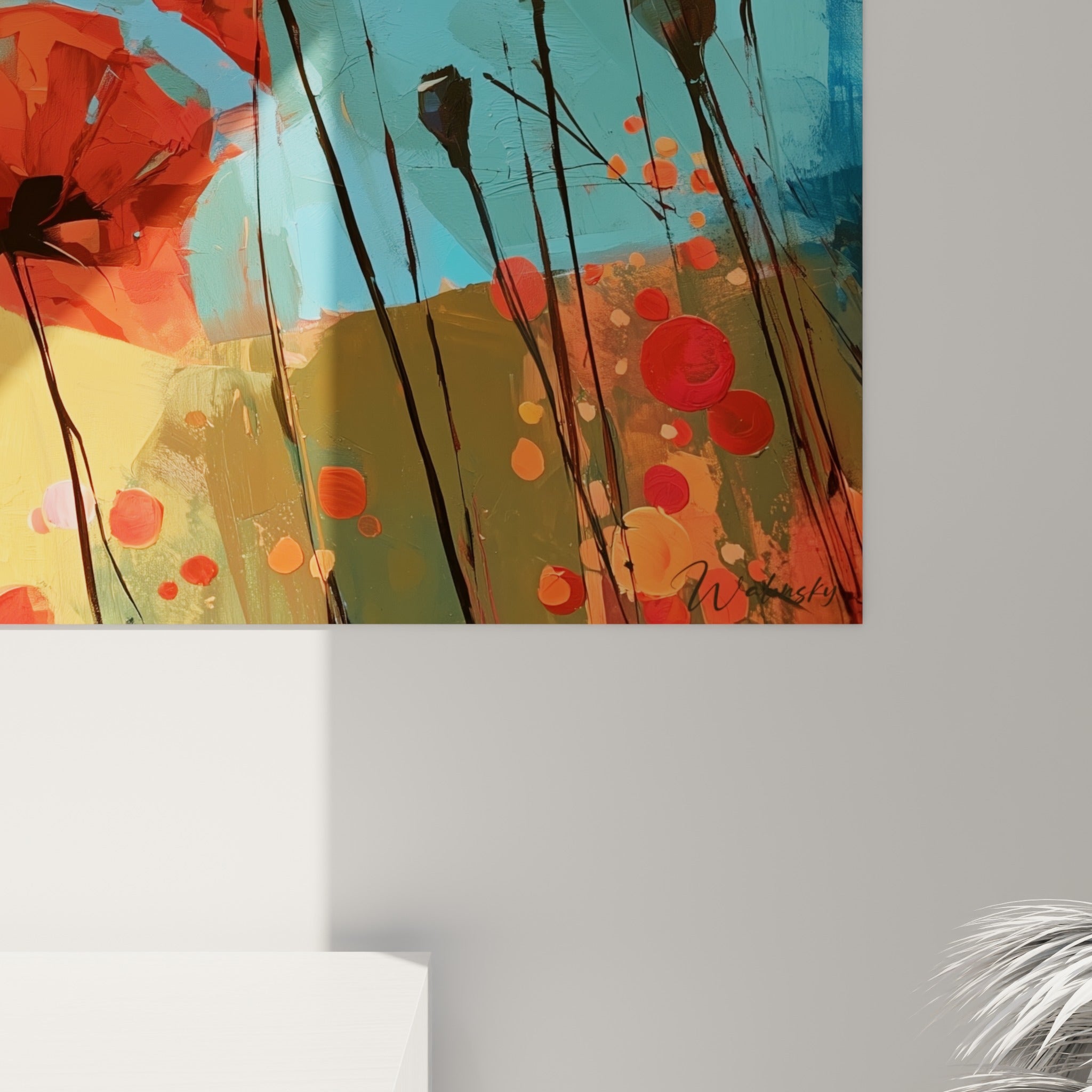 Empâtements épais de peinture rouge et orange sur fond bleu ciel, détail des pétales de coquelicot en relief