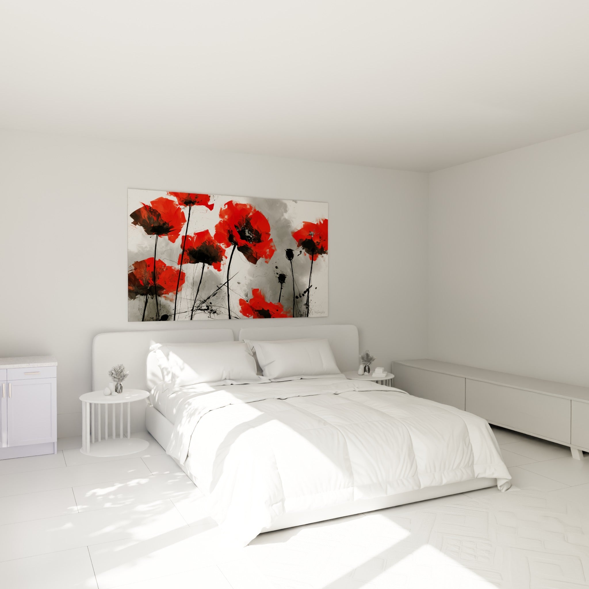 Fleurs de coquelicot rouge vif et noir encré, accrochées au-dessus d'un lit dans une chambre claire