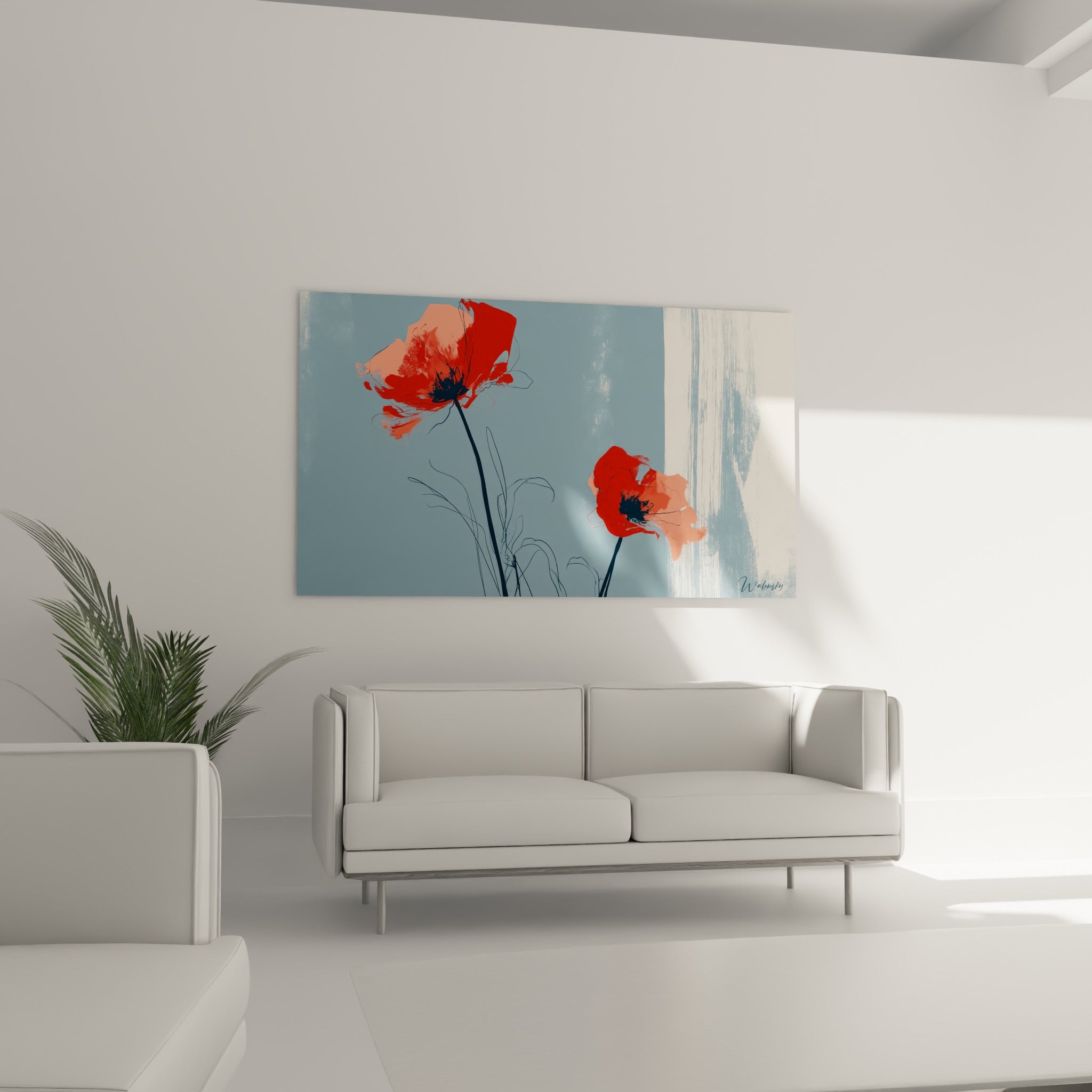 Fleurs de coquelicot rouge et bleu gris à la composition aérienne, au-dessus d'un canapé dans un salon lumineux
