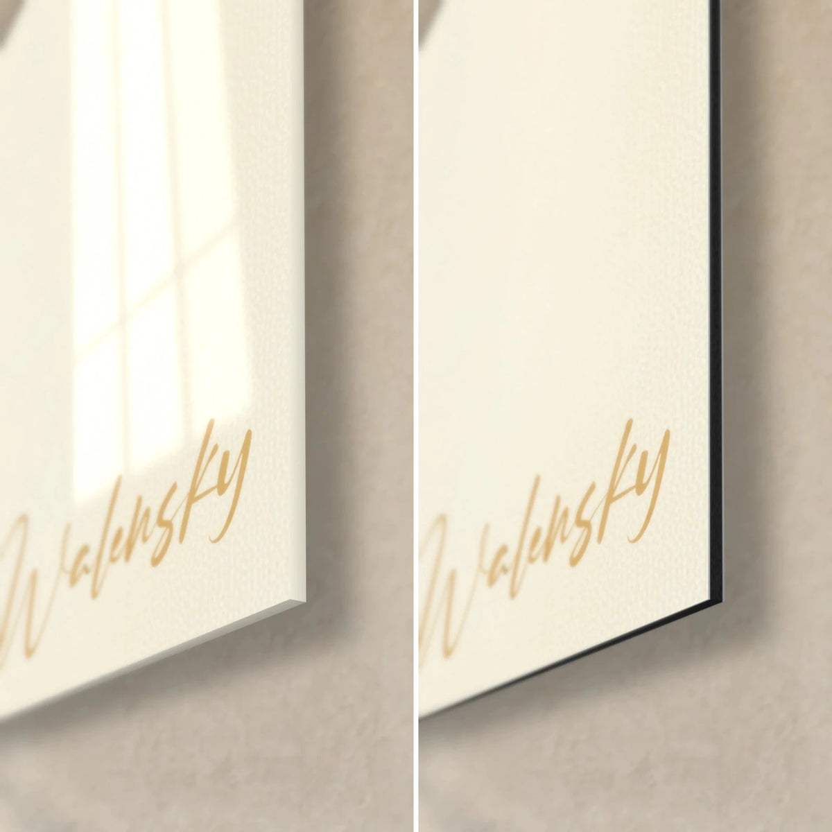 Gemälde mit Glasvase in schwarzer Linienzeichnung, untere rechte Ecke, glänzendes Acrylglas und mattschwarzes Dibond, goldene Signatur