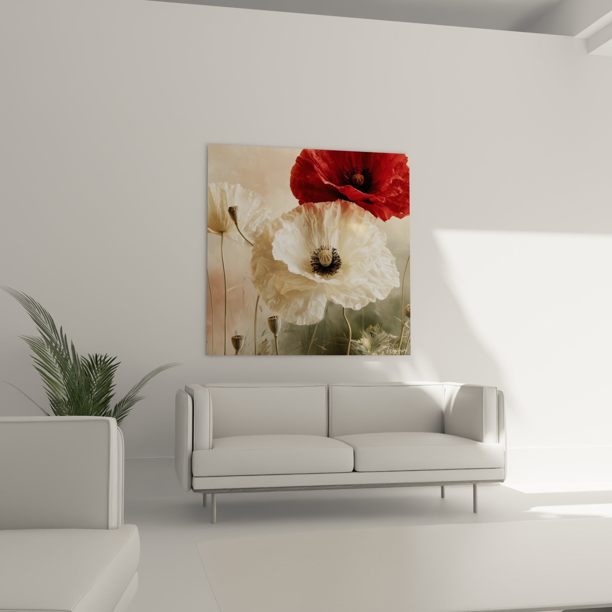 Pétales de coquelicot ivoire et rouge carmin froissés accrochés au-dessus d'un canapé dans un salon lumineux