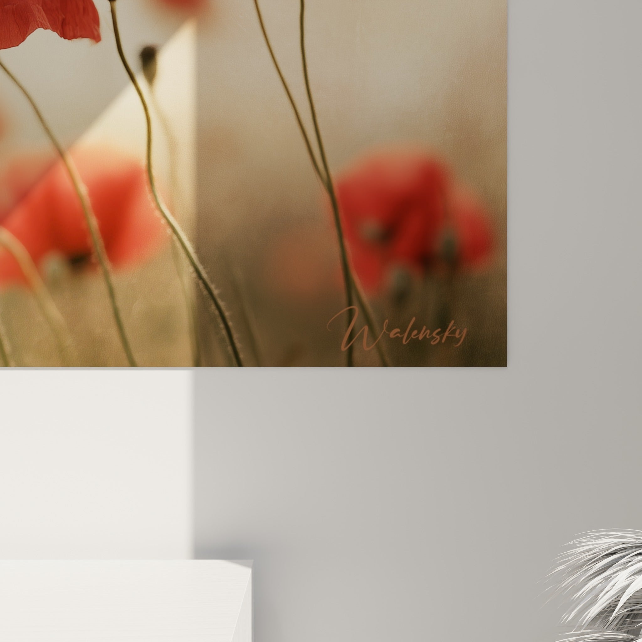 Grain texturé du tableau révélant les nuances rouge et brun sombre au cœur des pétales de coquelicot
