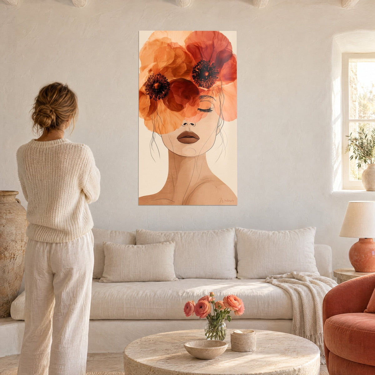 Tableau portrait féminin aux paupières closes, coquelicots orange et rouge brique sur la tête, au-dessus d'un canapé dans un salon lumineux