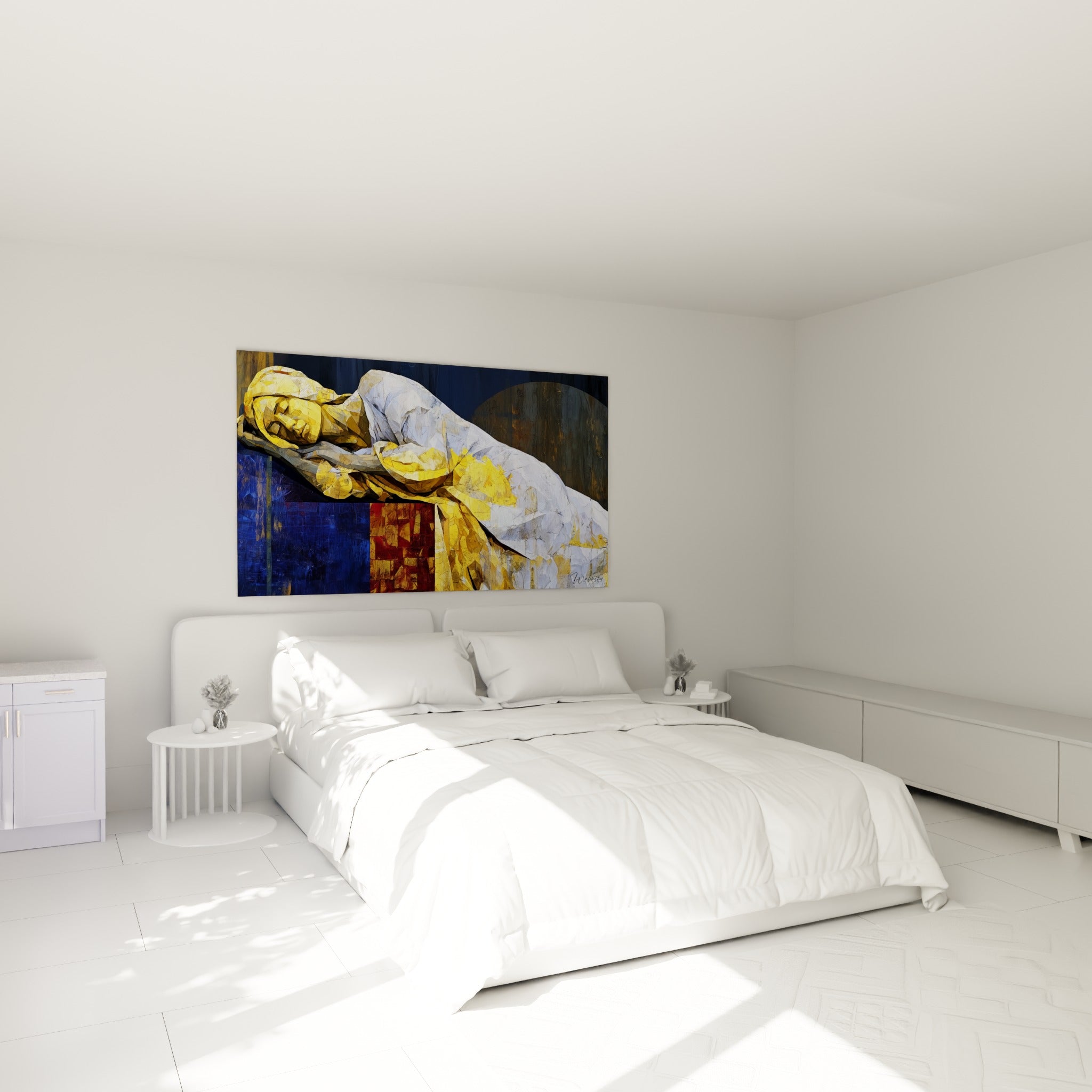 Corps abstrait doré enveloppé de blanc, accroché au-dessus d'un lit dans une chambre claire