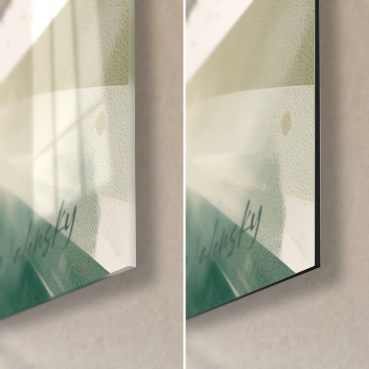 Quadro donna con i capelli scompigliati, angolo in basso a destra: vetro acrilico lucido con riflessi, alluminio Dibond nero opaco, spessore 3 mm