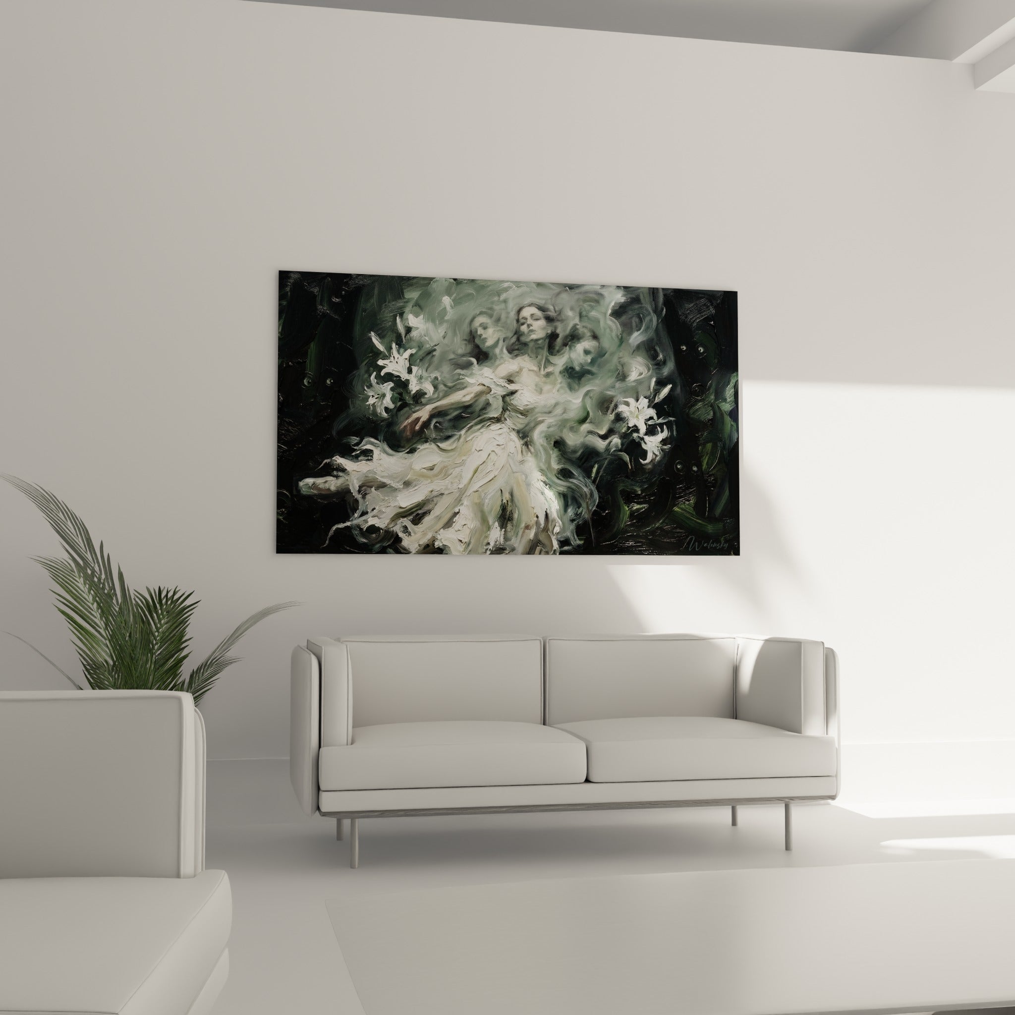 Robe blanche empâtée et fumée anthracite du corps abstrait au-dessus d'un canapé dans un salon lumineux