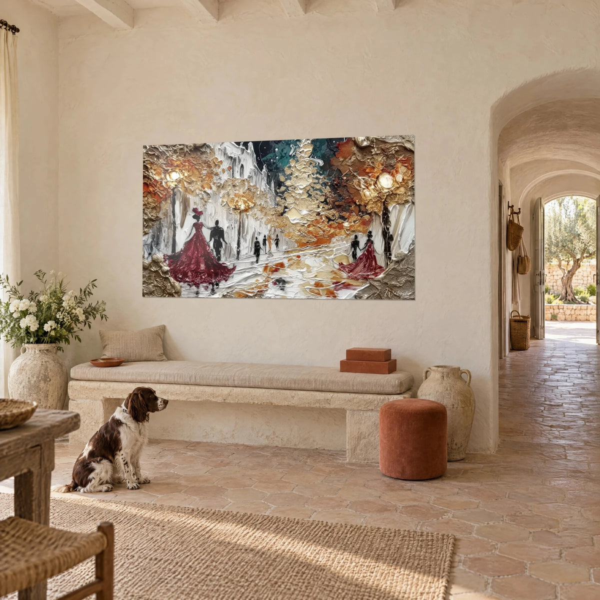 Tableau promenade hivernale en peinture épaisse, lampadaires ambrés et neige blanche, mur crépi, mas provençal, spaniel au sol