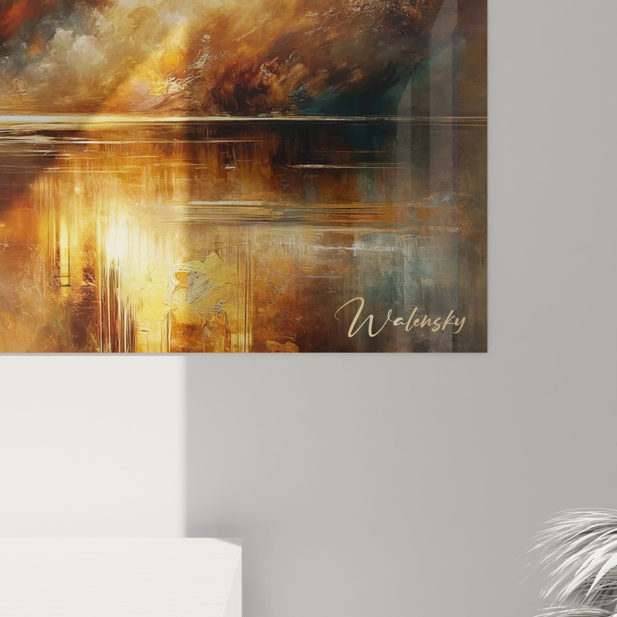 Un tableau abstrait d'atmosphère orageuse reflétée dans l'eau. Utilise une palette de brun ambré, or, noir profond et accents dorés métalliques. La texture présente des tourbillons nuageux denses et tumultueux se déployant depuis un centre lumineux, avec un effet miroir dans la partie inférieure aux touches horizontales plus lisses.
