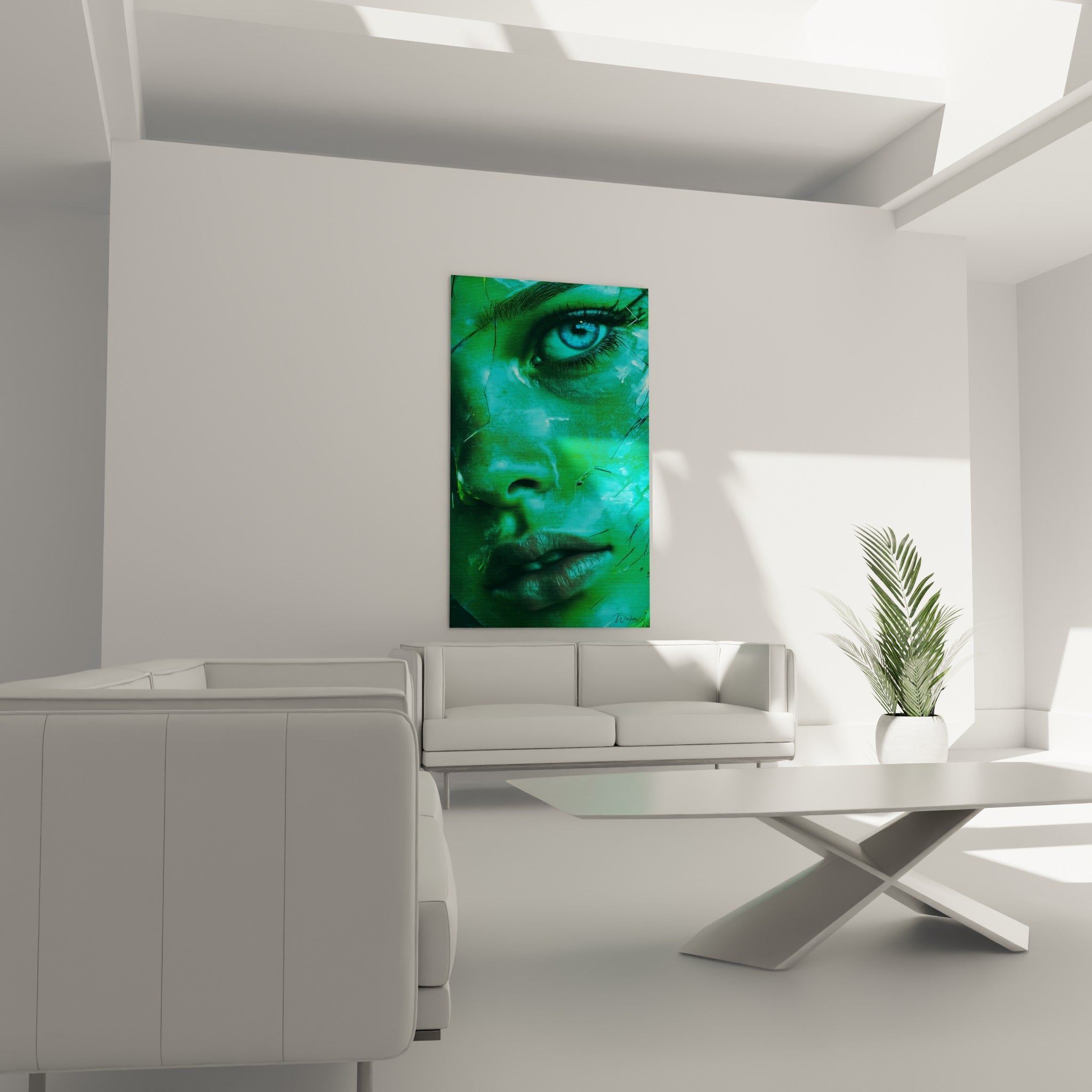 Femme fissurée aux tons émeraude et bleu glacé installée au-dessus d'un canapé dans un salon lumineux