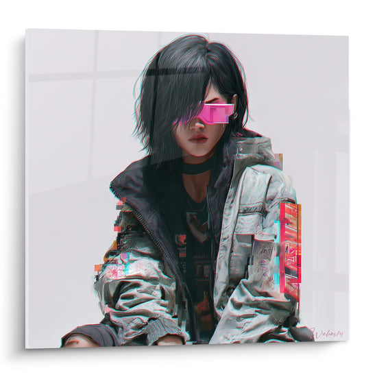 Femme aux lunettes roses et veste argentée fragmentée, portrait cyberpunk sur fond gris clair
