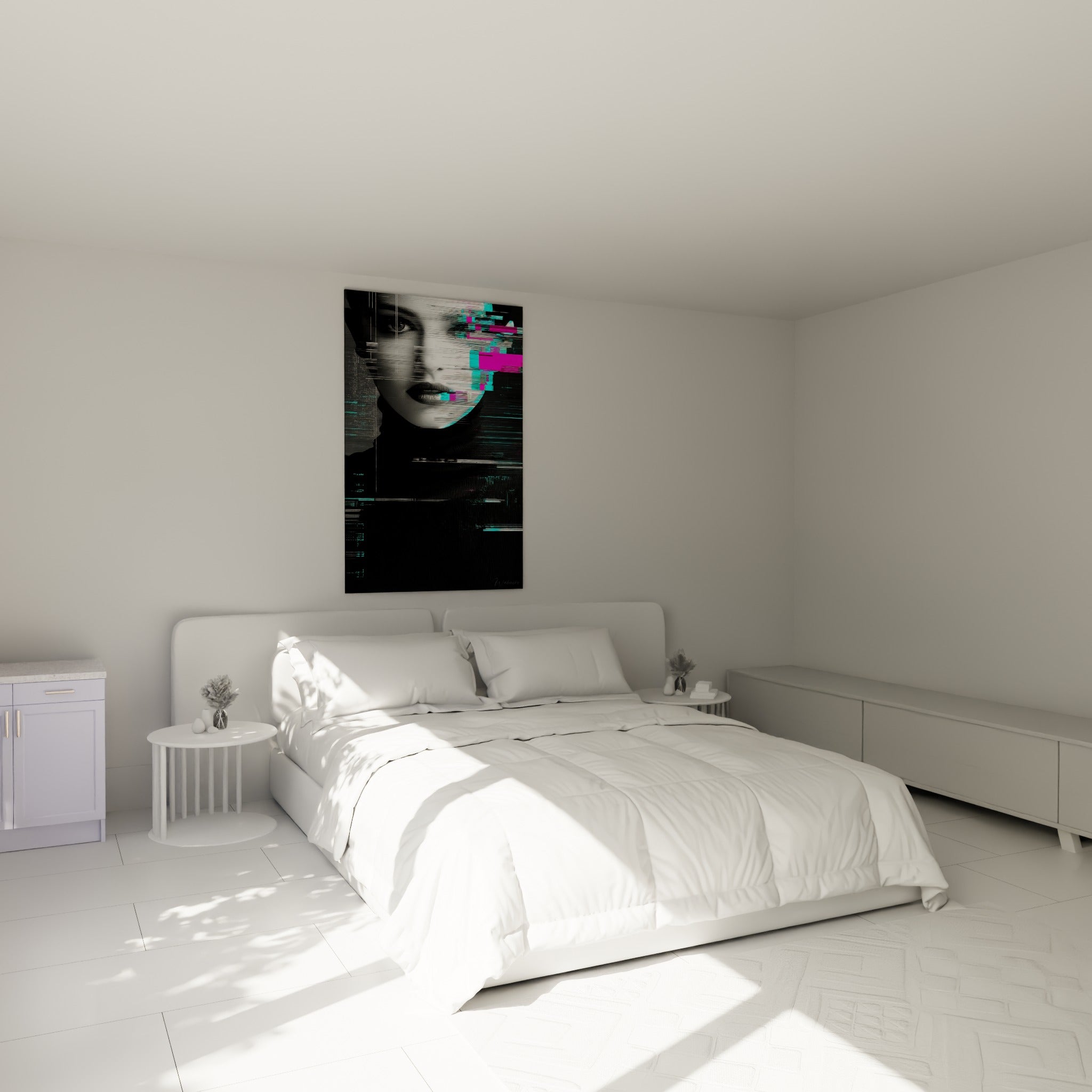 Portrait glitch cyberpunk en noir et magenta accroché au-dessus d'un lit dans une chambre claire
