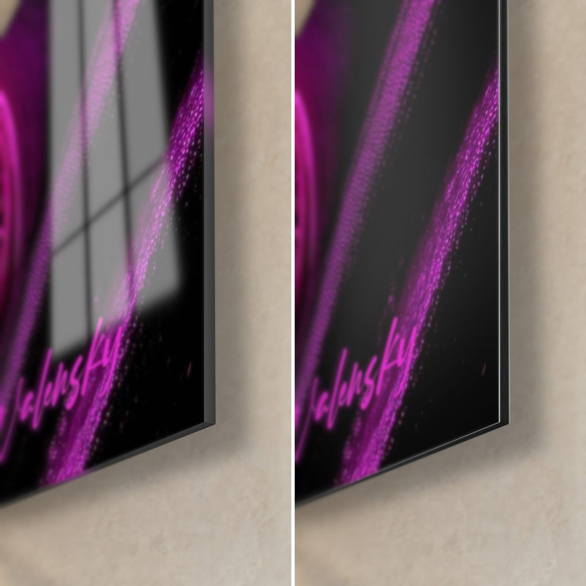 Quadro teschio metallico magenta, angolo in basso a destra: vetro acrilico lucido che riflette una finestra, Dibond nero opaco, spessore 3 mm