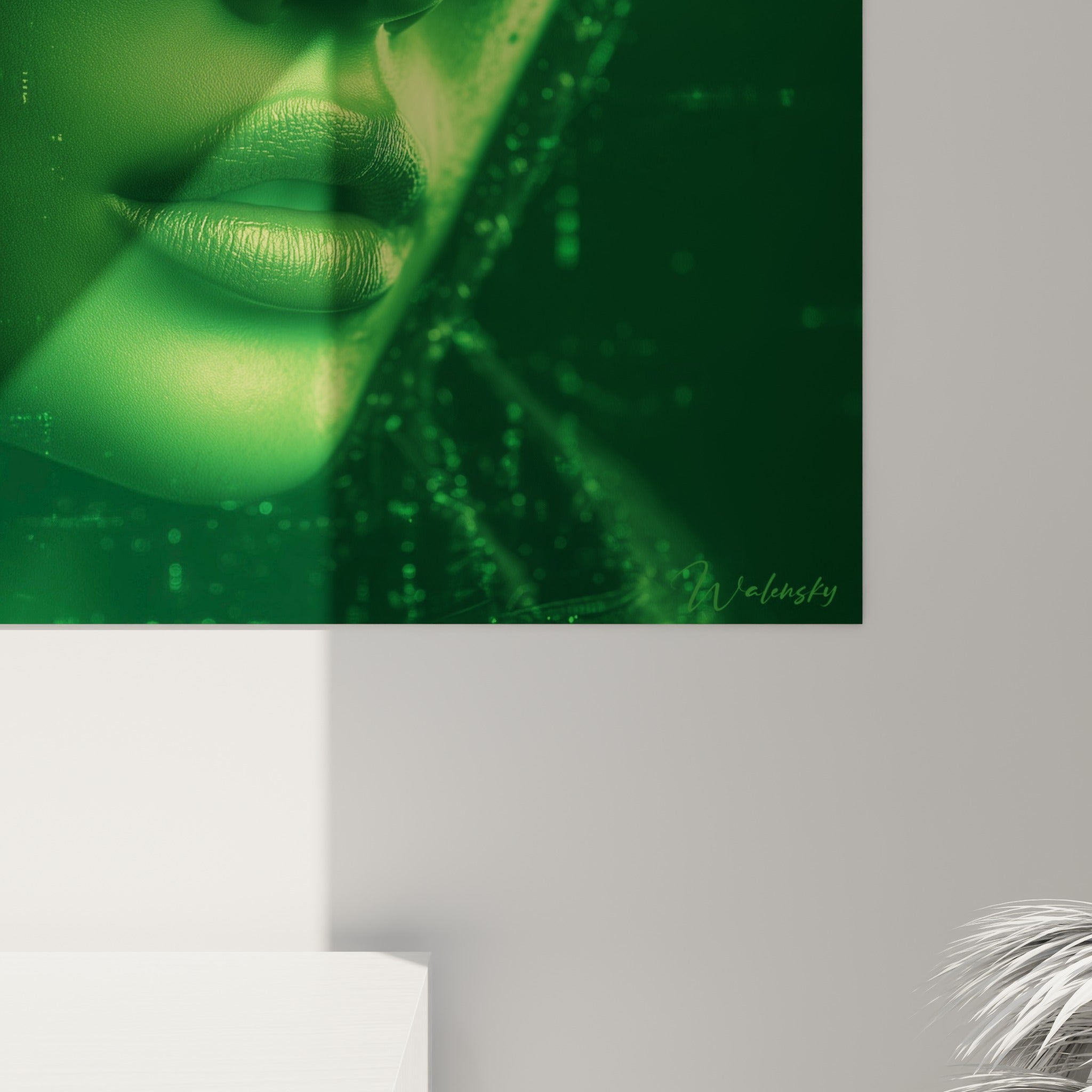 Détail des textures numériques Cyberpunk, grain vert émeraude et traits de code visibles sur la toile
