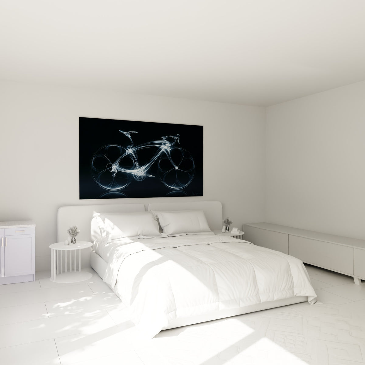Silhouette de vélo blanc et anthracite tracée en lumière, accrochée au-dessus d'un lit dans une chambre claire