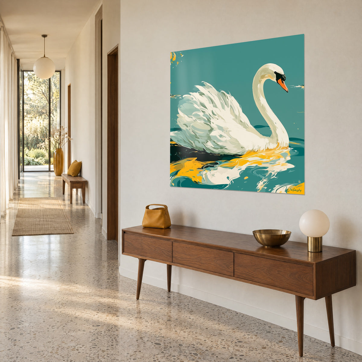 Quadro uccello acquatico con ali di pennellate avorio, becco arancione, onde verde petrolio e riflessi zafferano, vista di tre quarti in un corridoio