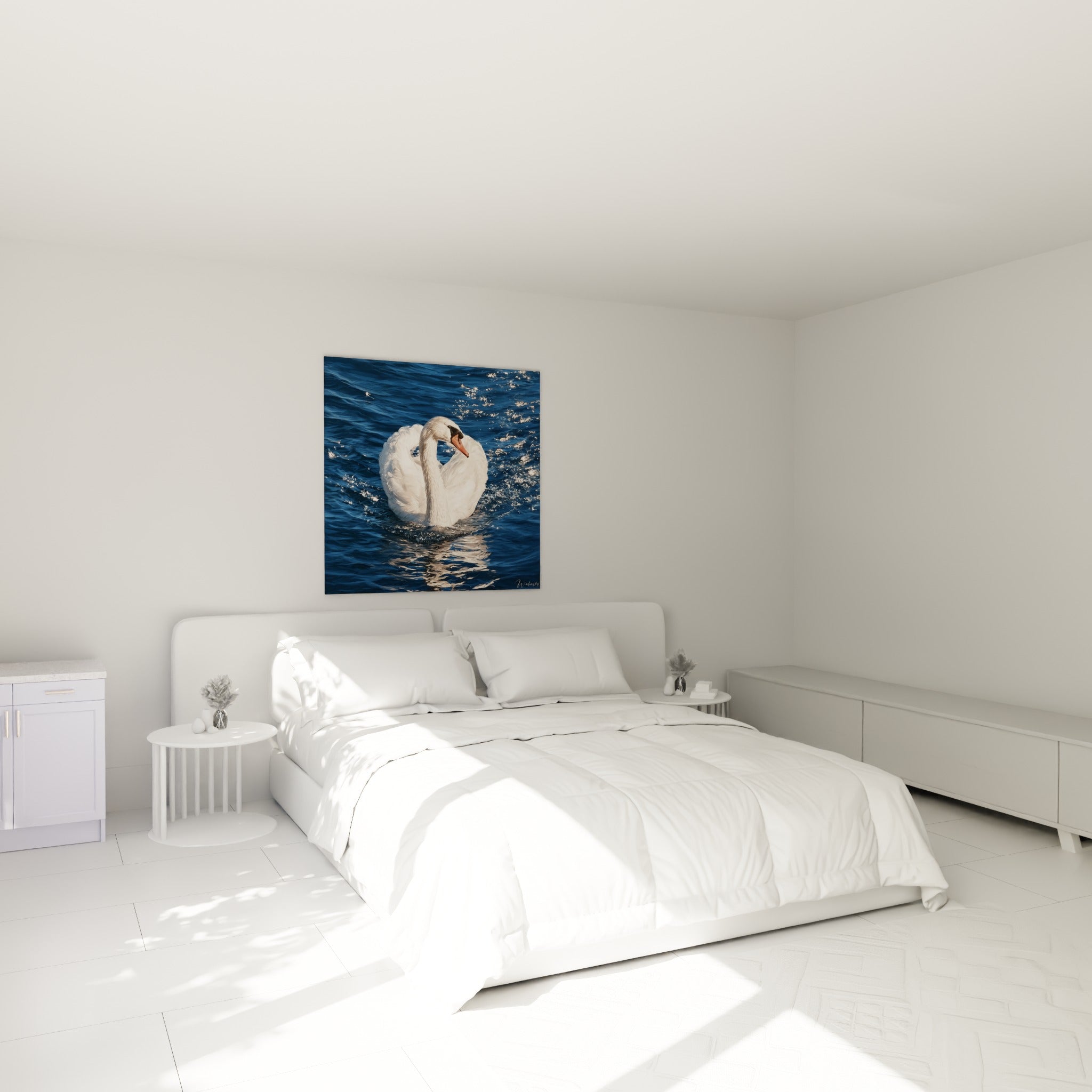 Oiseau blanc majestueux sur eau bleu marine, accroché au-dessus d'un lit dans une chambre claire