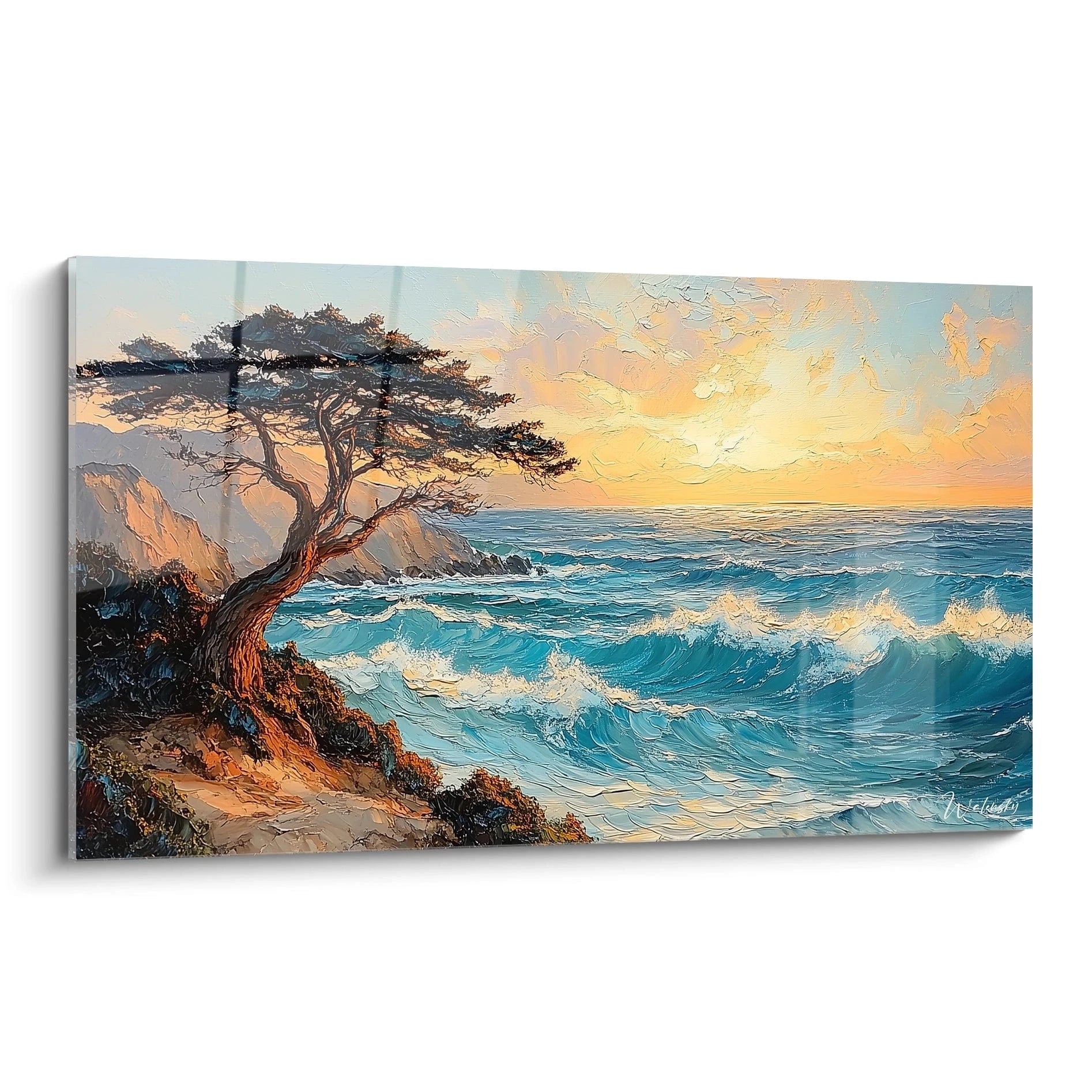 Un tableau mer représentant un cyprès solitaire sur une falaise côtière face aux vagues turquoise déferlantes, baigné dans la lumière dorée d'un coucher de soleil, avec des textures épaisses créant du relief dans les vagues écumantes.
