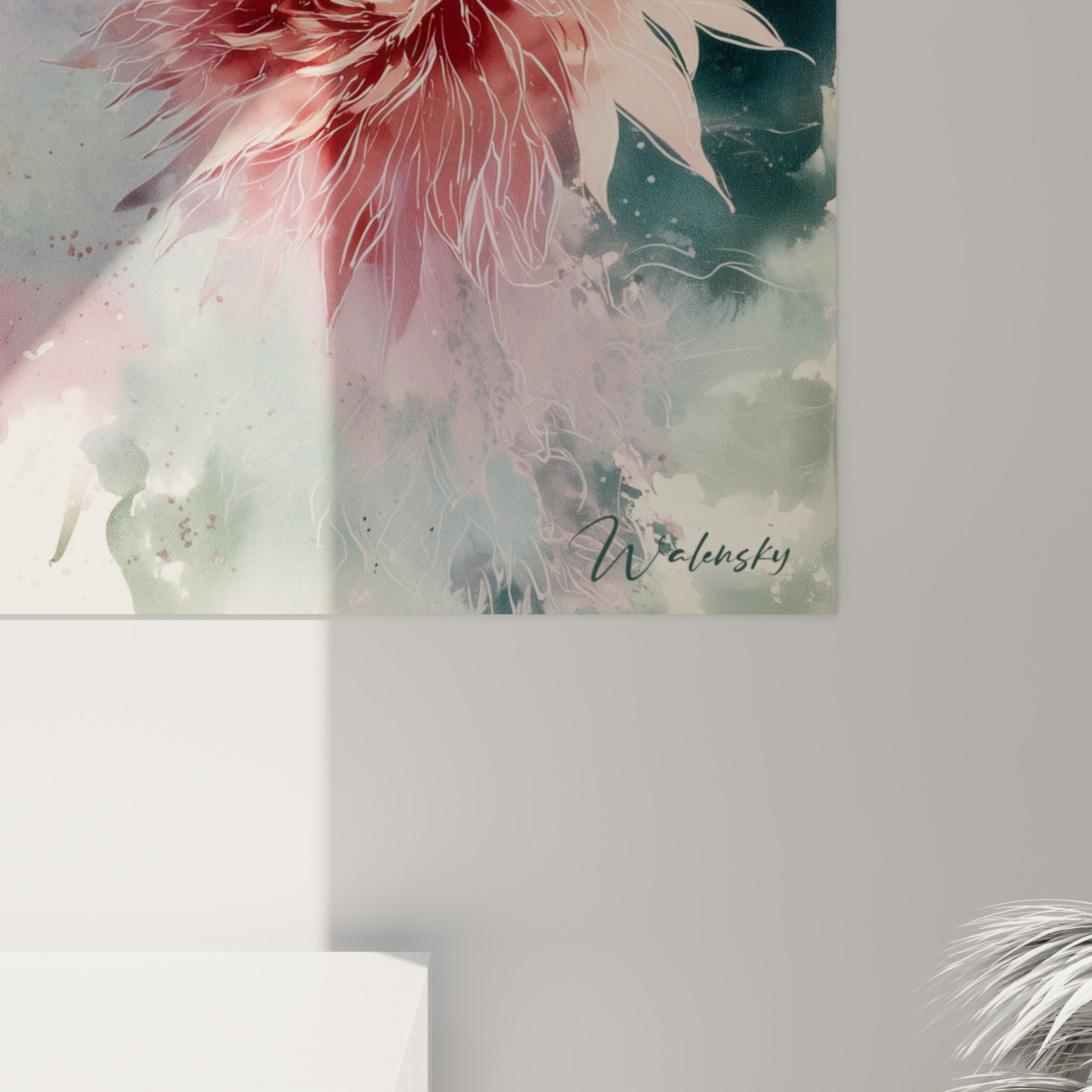 Détail des pétales de dahlia mauve et corail, empâtements fins et coulures d'aquarelle visibles