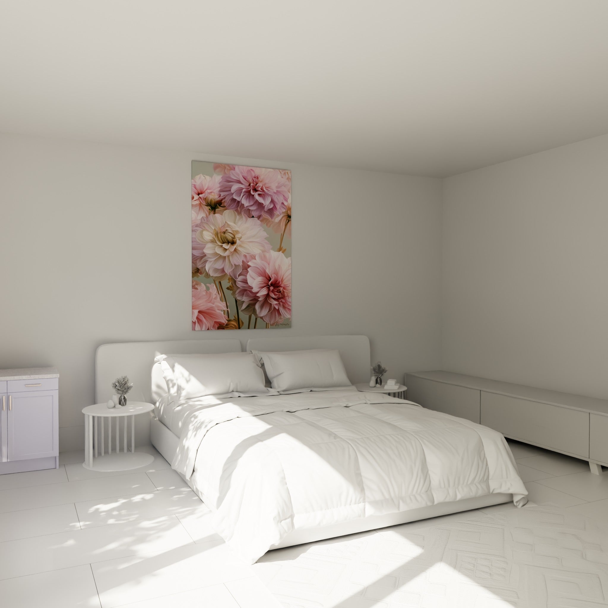 Bouquet de dahlias rose poudré et blanc crème accroché au-dessus d'un lit dans une chambre claire