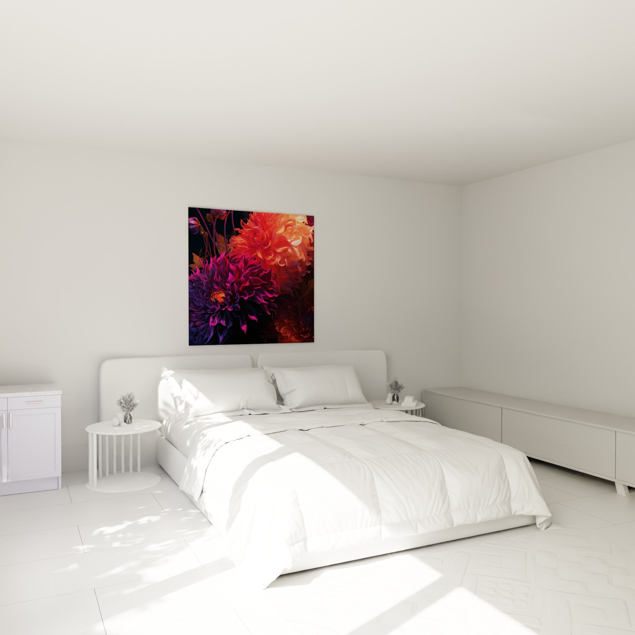 Fleurs de dahlia magenta et orange vif accrochées au-dessus d'un lit dans une chambre claire