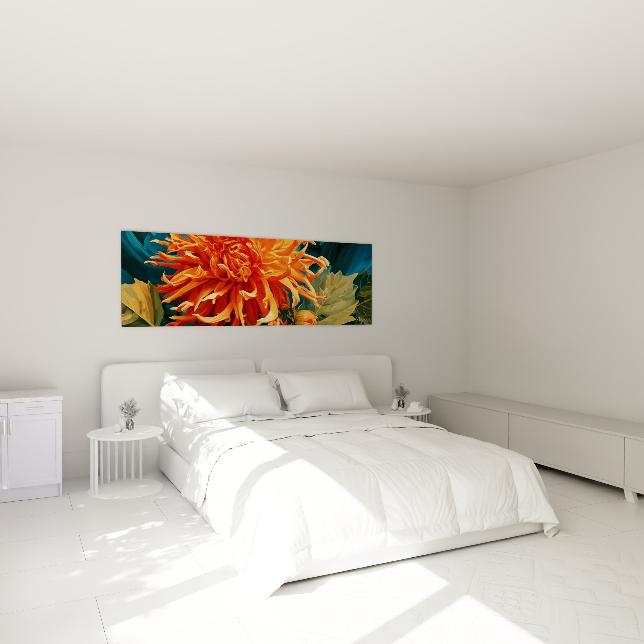 Pétales orange et cœur rouge terracotta du dahlia surplombant un lit dans une chambre claire