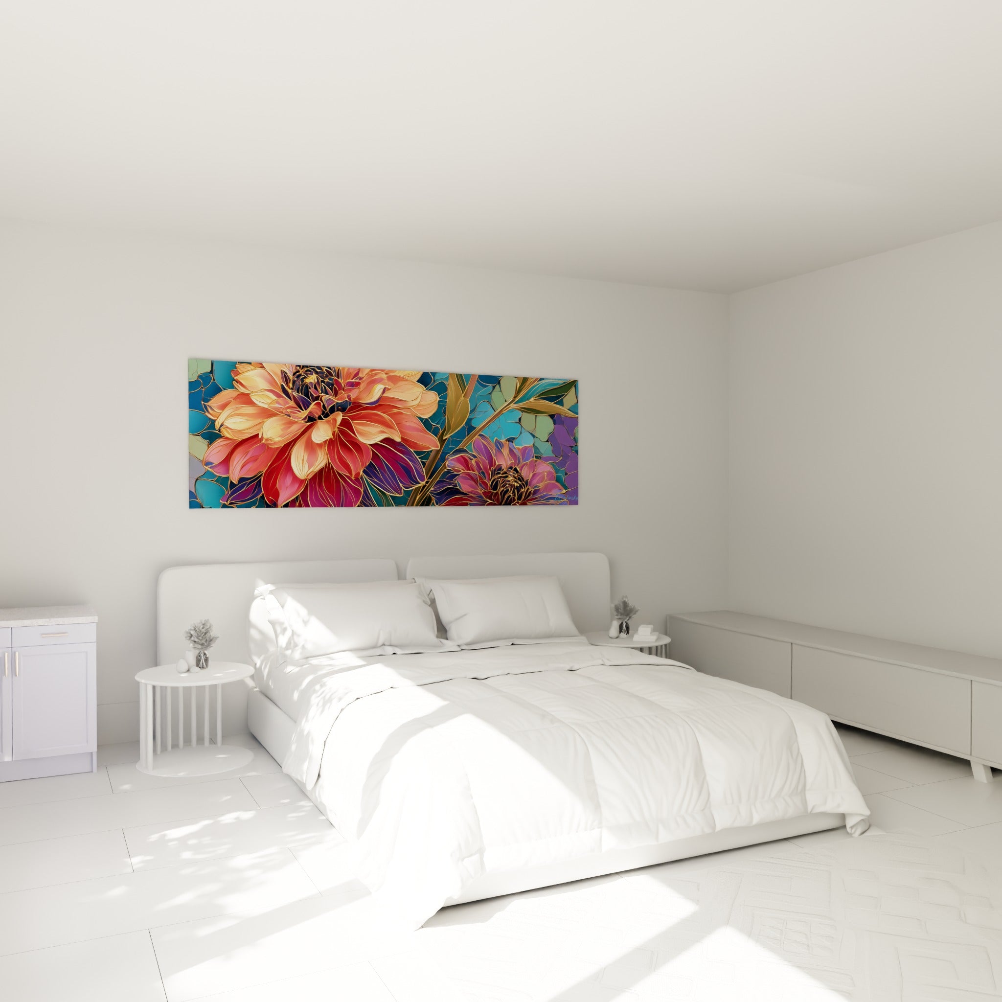 Fleur de dahlia rose et bordeaux aux liserés dorés, au-dessus d'un lit dans une chambre claire