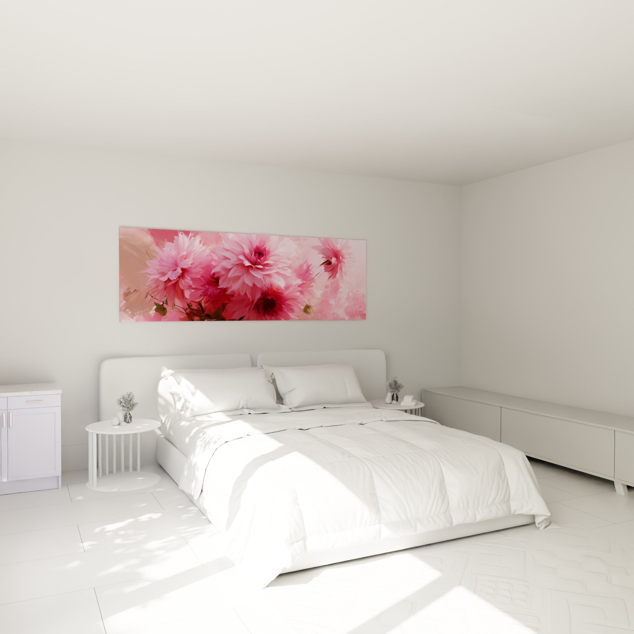 Bouquet de dahlias roses et magenta accroché au-dessus d'un lit dans une chambre claire