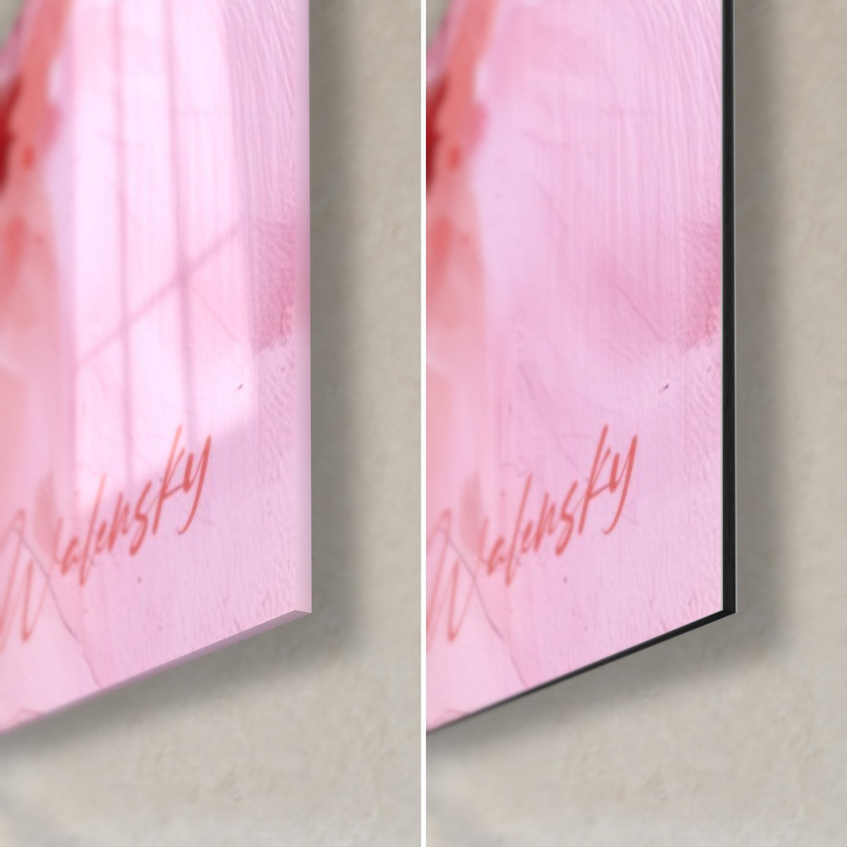 Tableau dahlia rose, coin bas droit : signature corail Walensky, verre brillant à gauche, Dibond mat noir à droite
