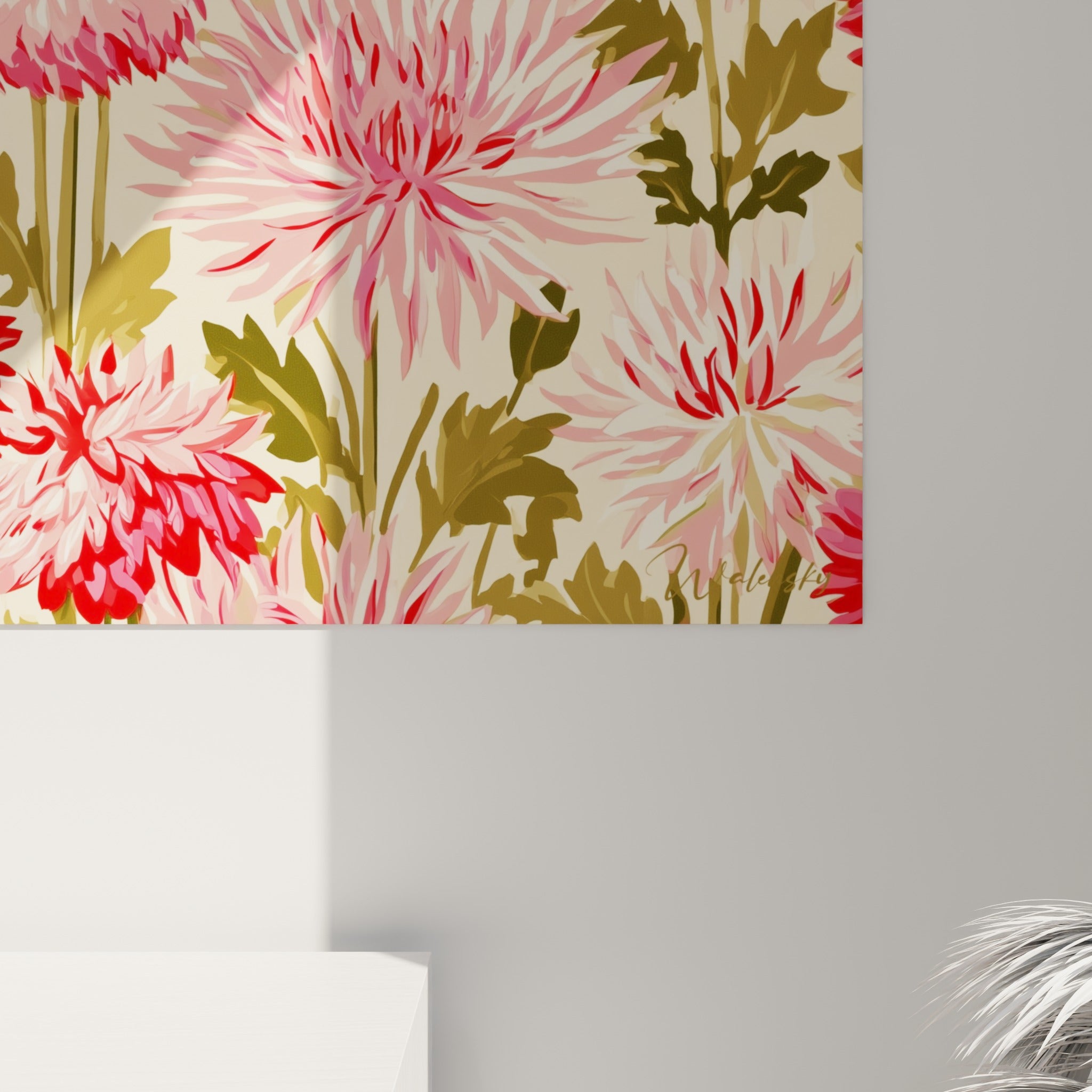Détail des pétales effilés rose pâle et rouge profond, texture peinte visible sur le fond ivoire du tableau
