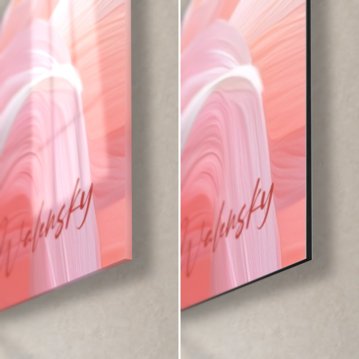 Gemälde Riesenpfingstrose in Korallenrosa, perlmuttweiße Blütenblätter, Ecke unten rechts: glänzendes Acrylglas und mattes Dibond, 3 mm Kante
