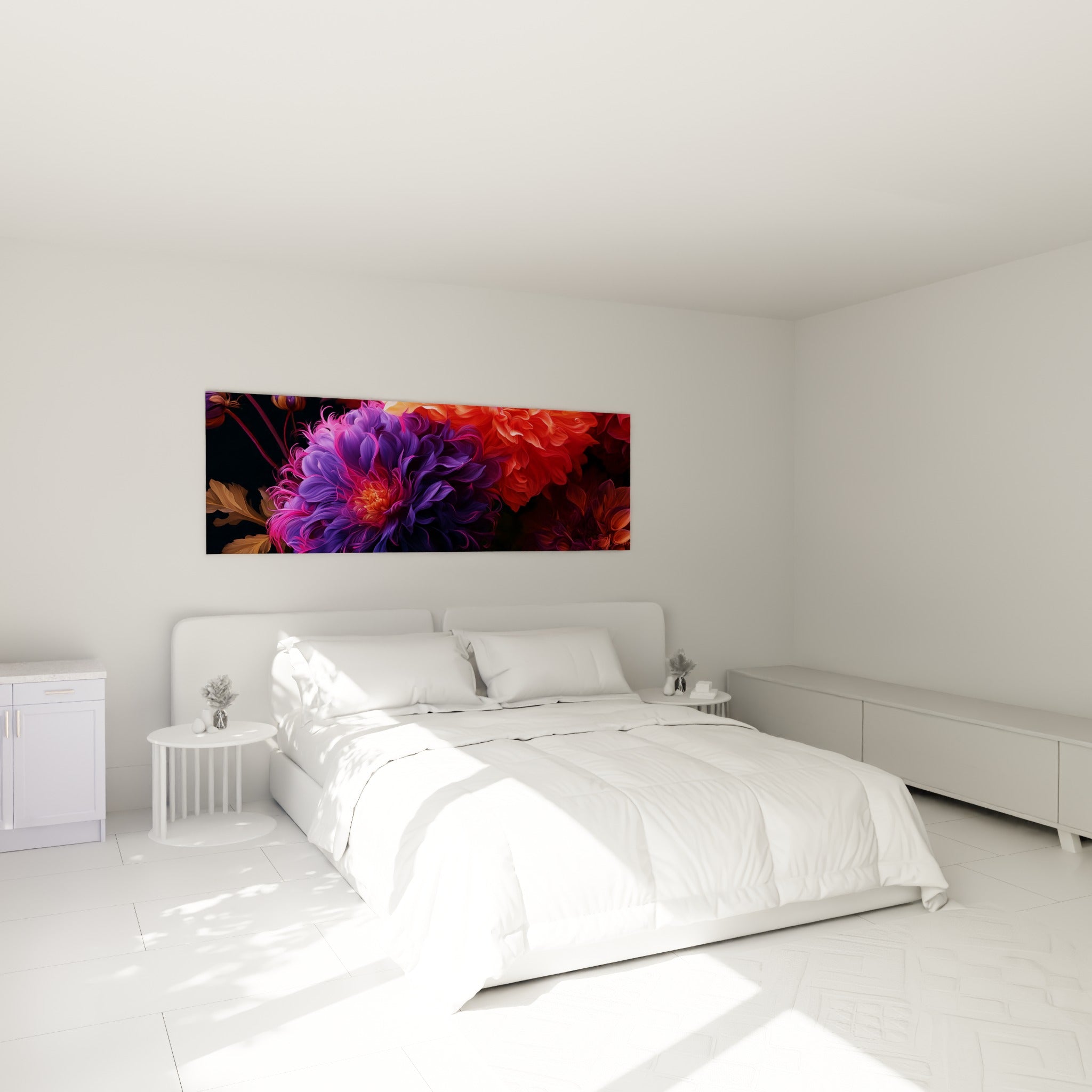 Fleur dahlia pourpre et rouge vif déployée au-dessus d'un lit dans une chambre claire