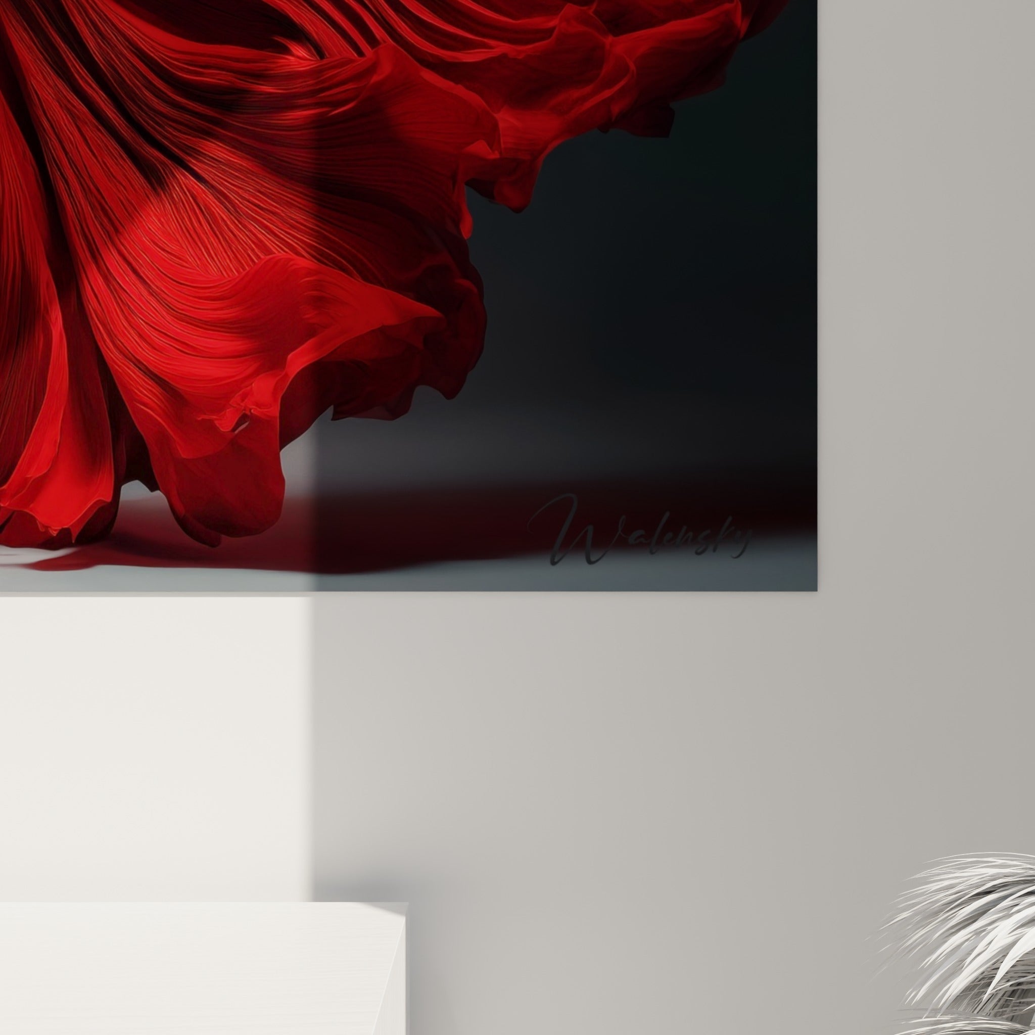 Plis profonds et texture soyeuse du rouge écarlate révélant le grain de l'impression danse espagnole