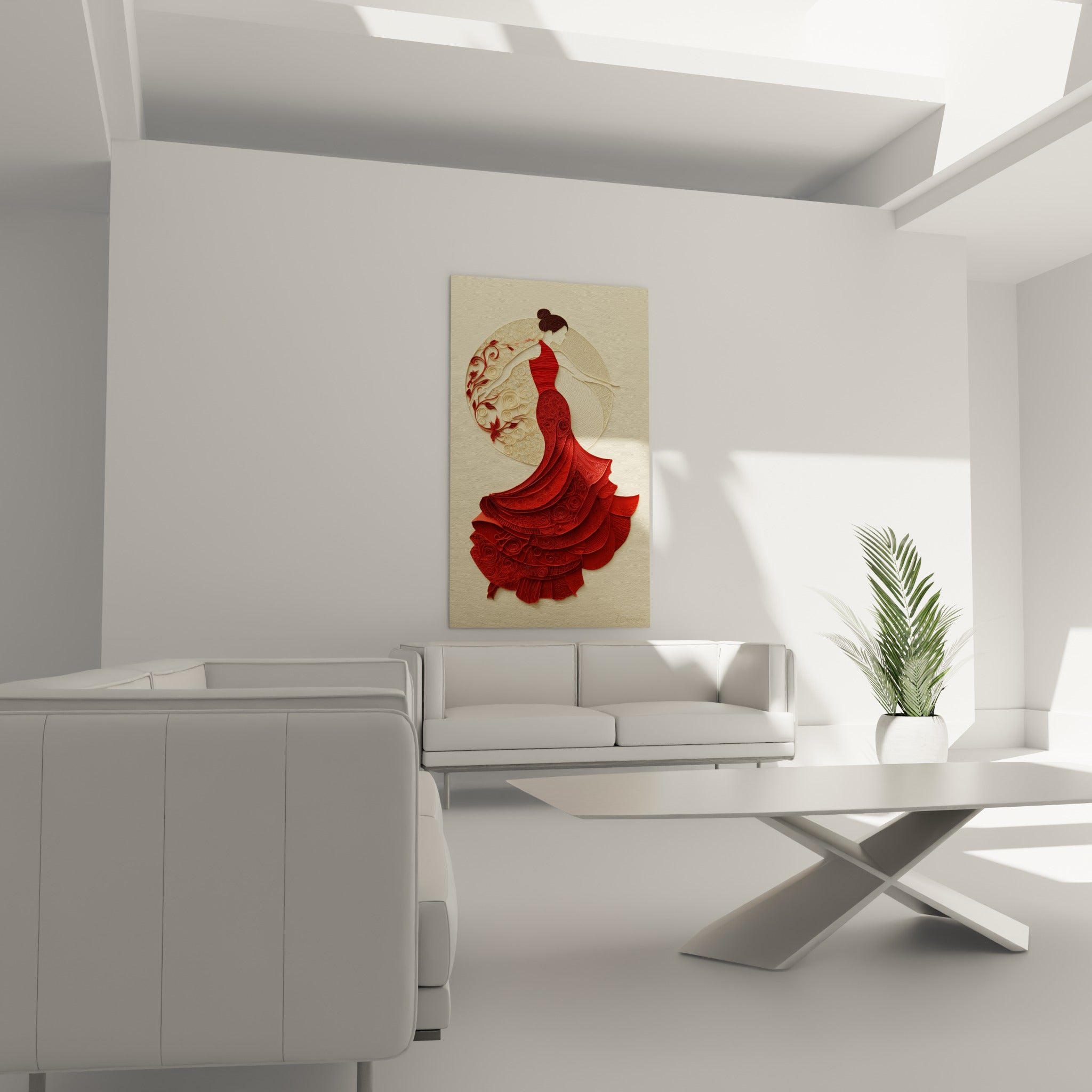 Robe rouge terracotta aux plis sculptés et fond ivoire fleuri, au-dessus d'un canapé dans un salon lumineux