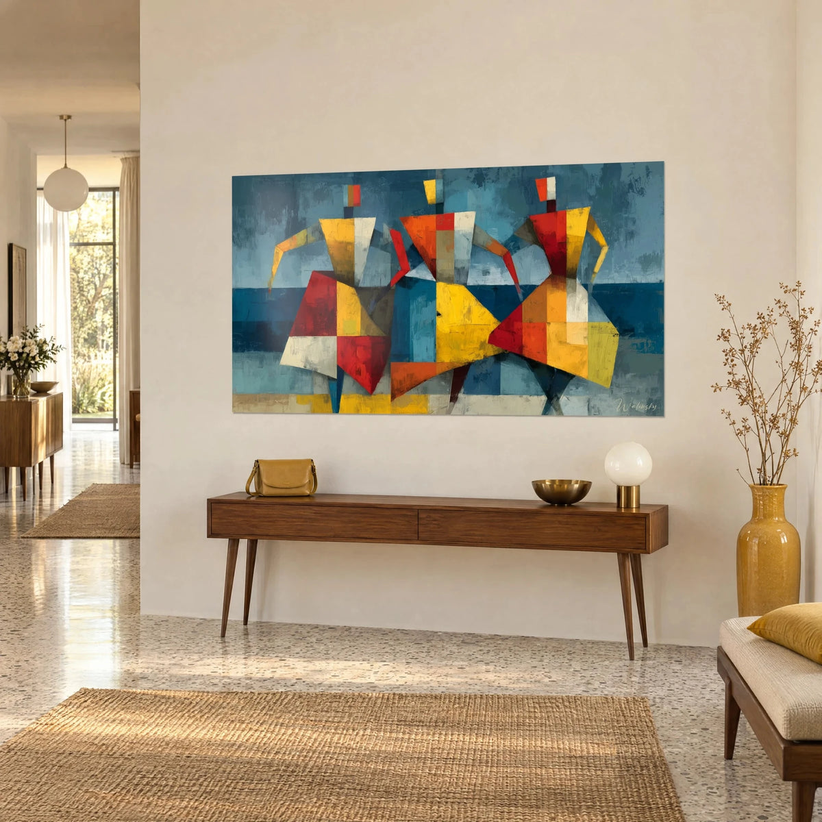 Schilderij trio van geometrische silhouetten, oranje en okerkleurige rokken, staalblauwe lucht, opgehangen boven een houten console, driekwartzicht