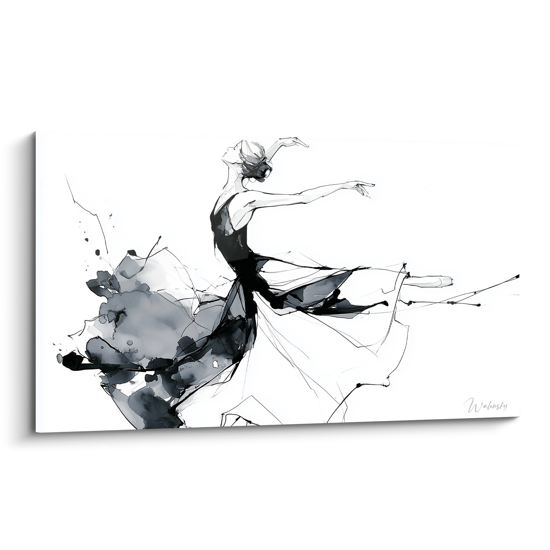 Danseuse abstrait en noir et blanc, cambrée, robe déployée en éclaboussures d'encre anthracite