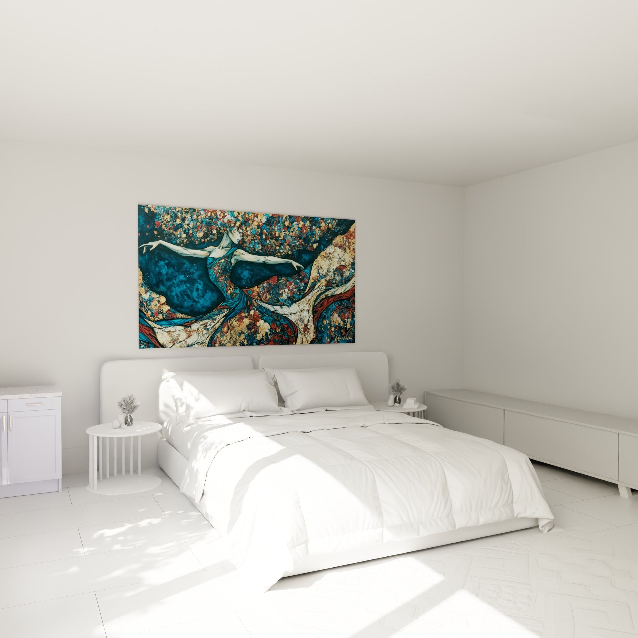 Silhouette dansante bleu marine et ocre déployée au-dessus d'un lit dans une chambre claire